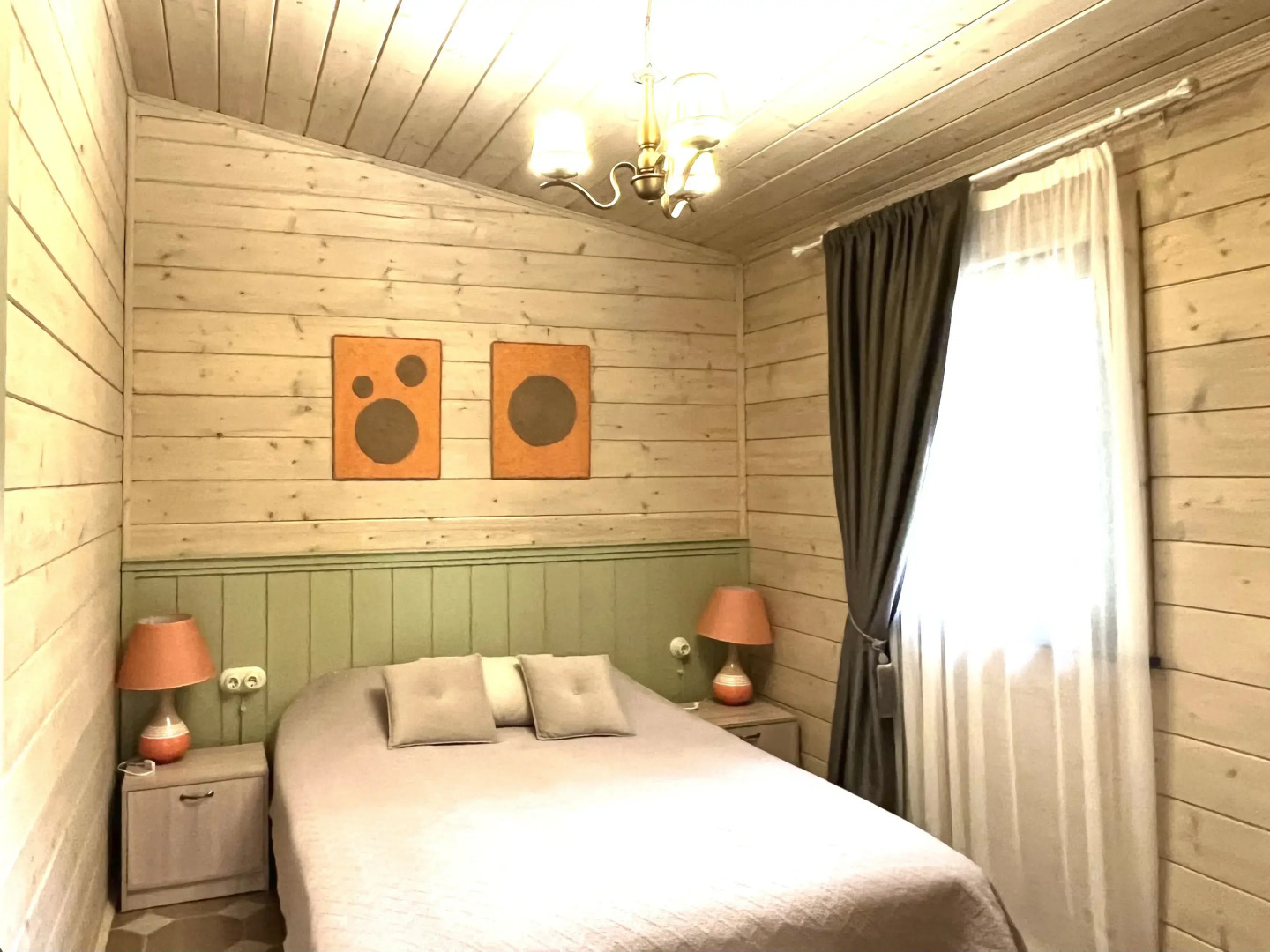 Лесной домик на берегу Озера Волго на Селигере - коттеджи Сосновый бор