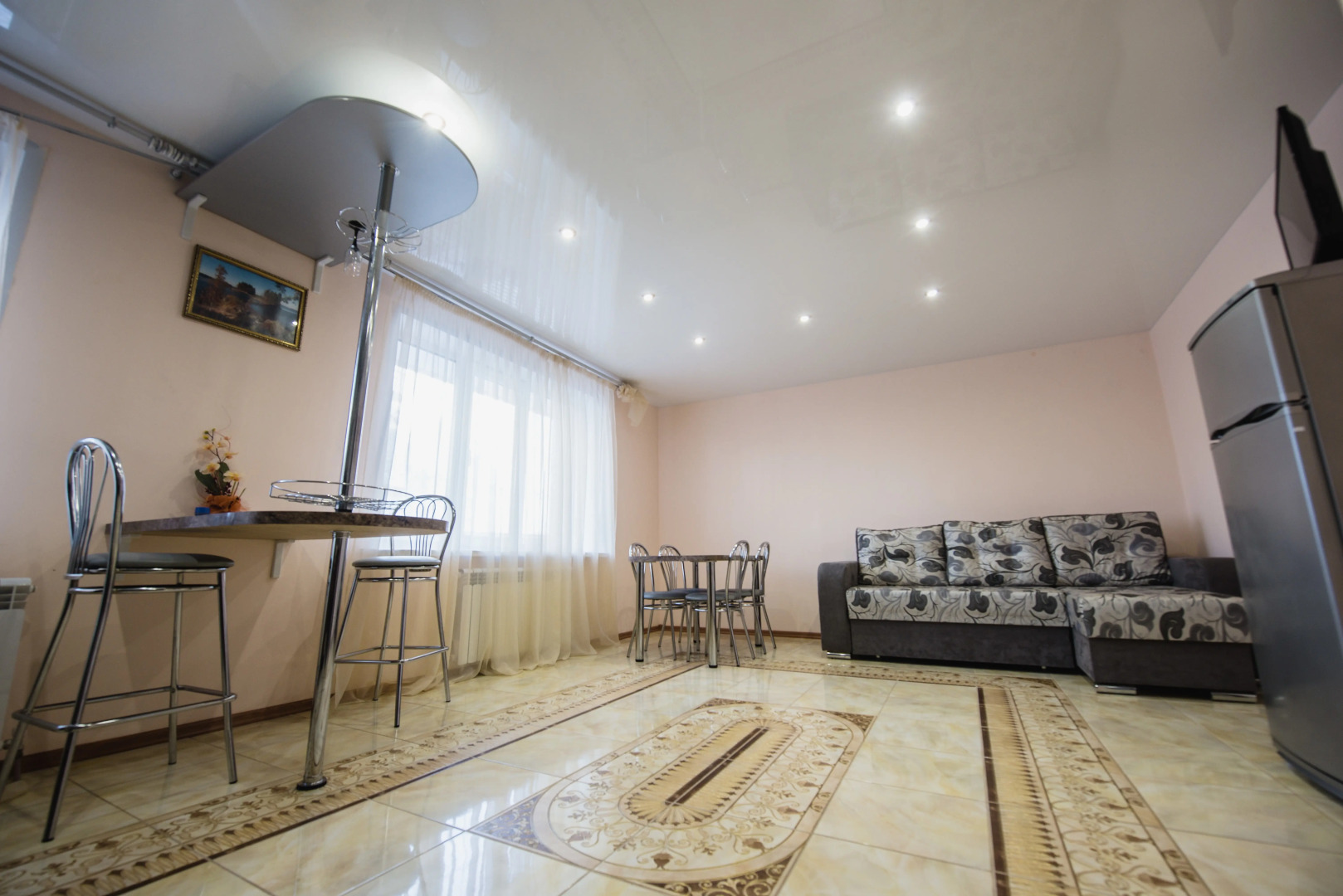 Квартира Трехкомнатная квартира в спальном районе