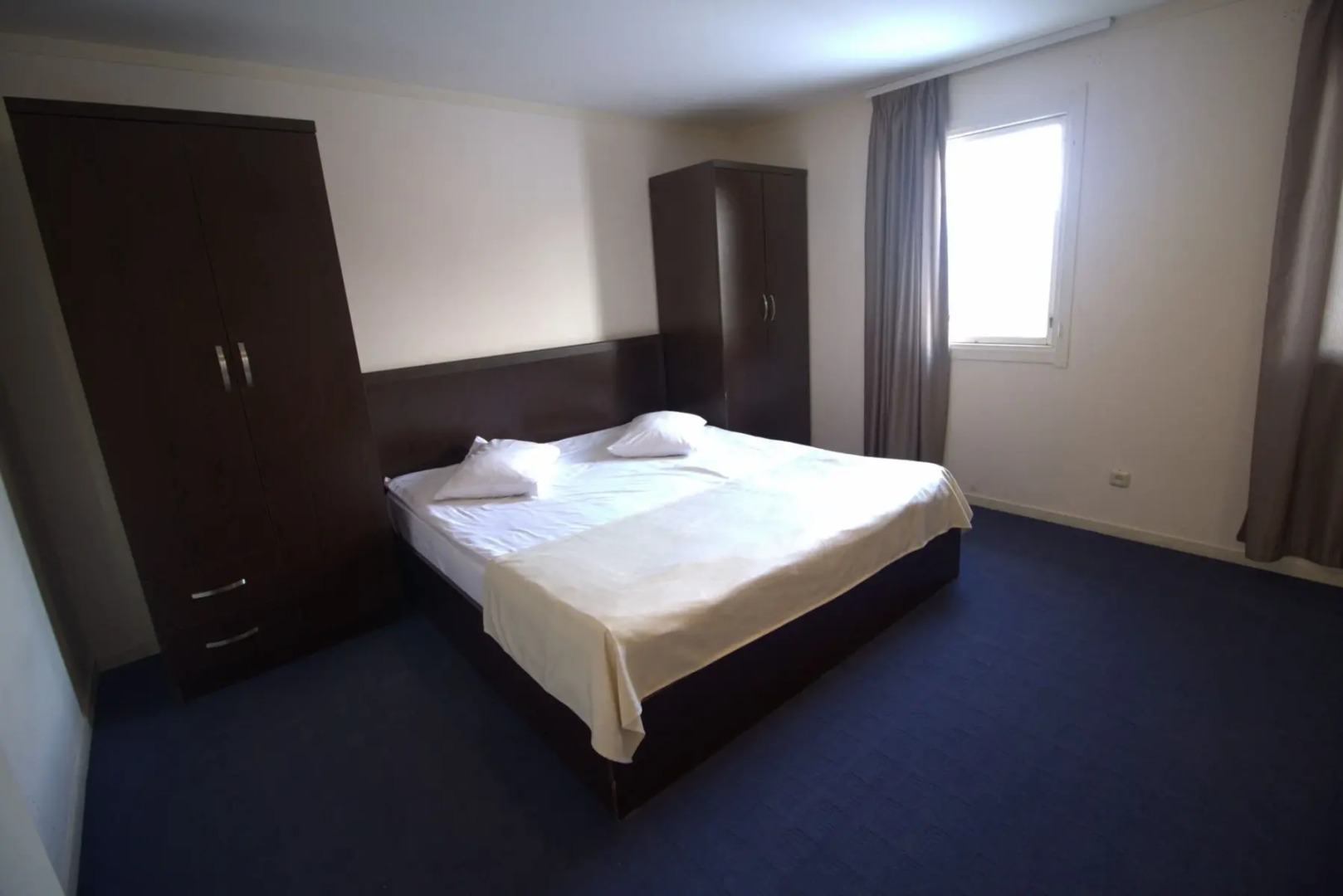 Отель Cross Resort