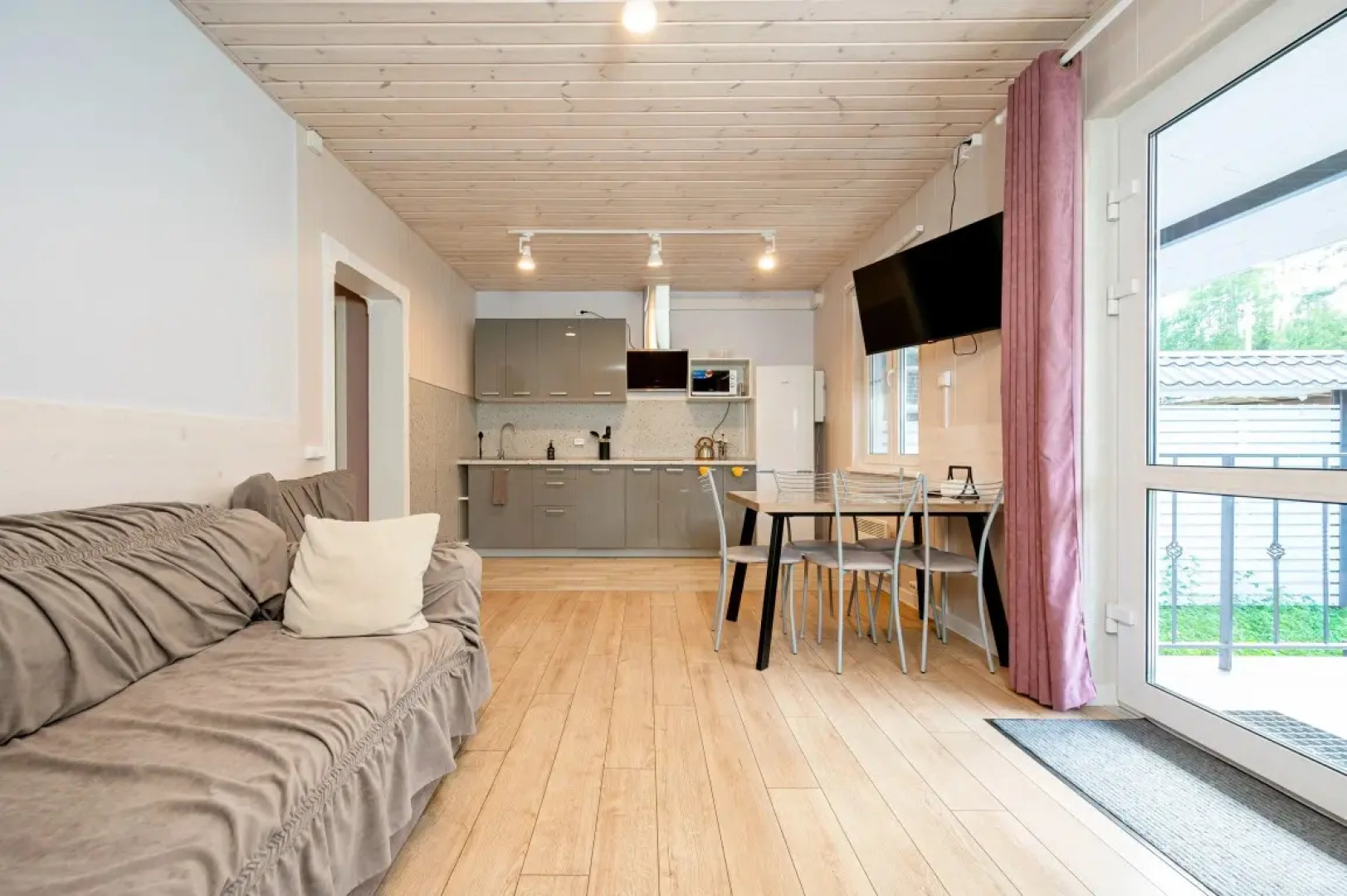 Частный Дом Озеро Лунное