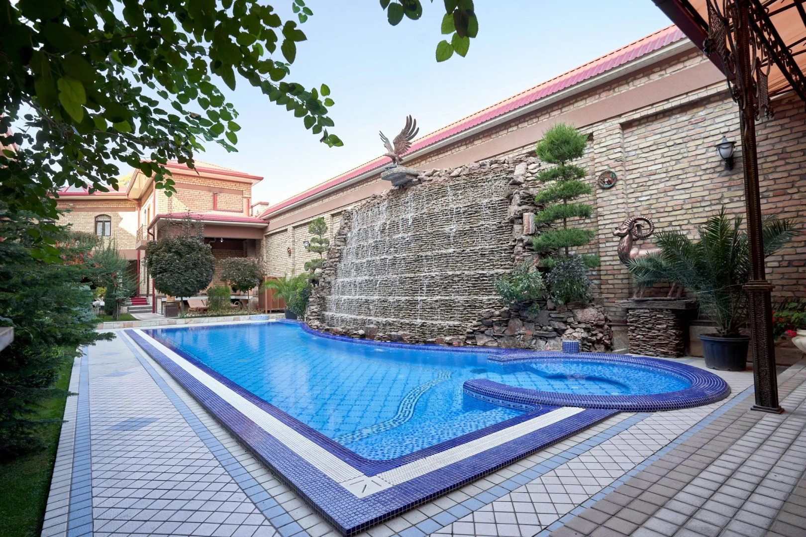 Отель Rakat Plaza