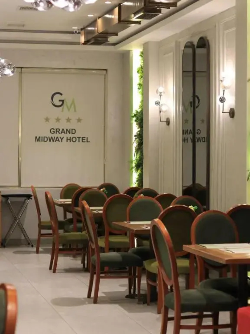 Отель Grand Midway
