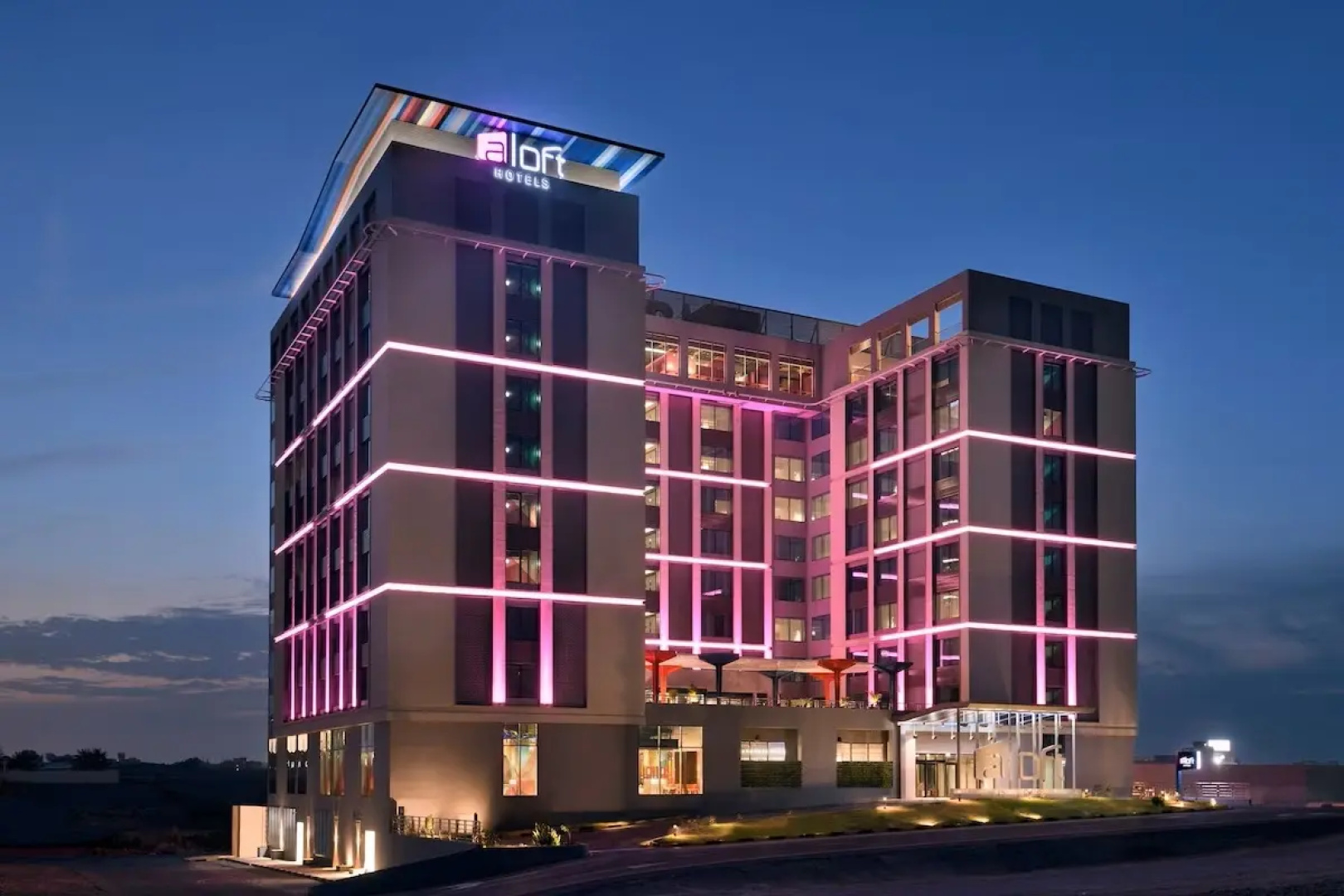 Отель Aloft Muscat