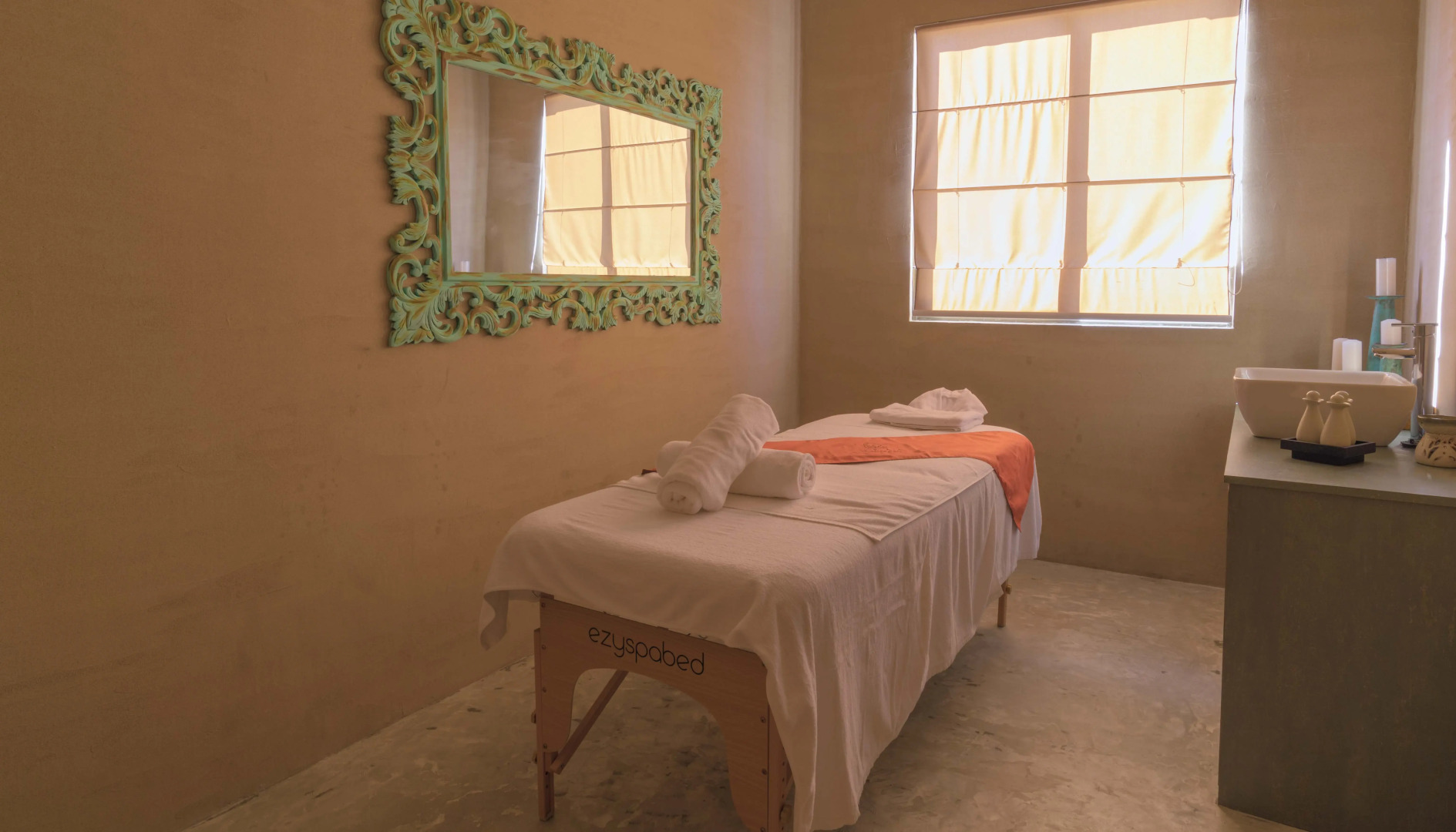 Отель Aquzz Inn & Spa