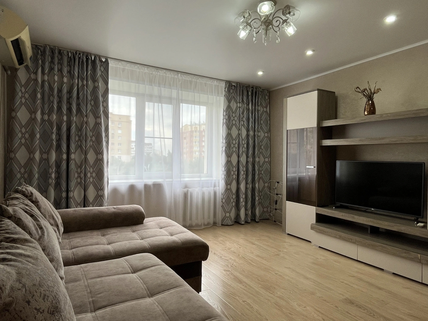 Апартаменты Broadway House