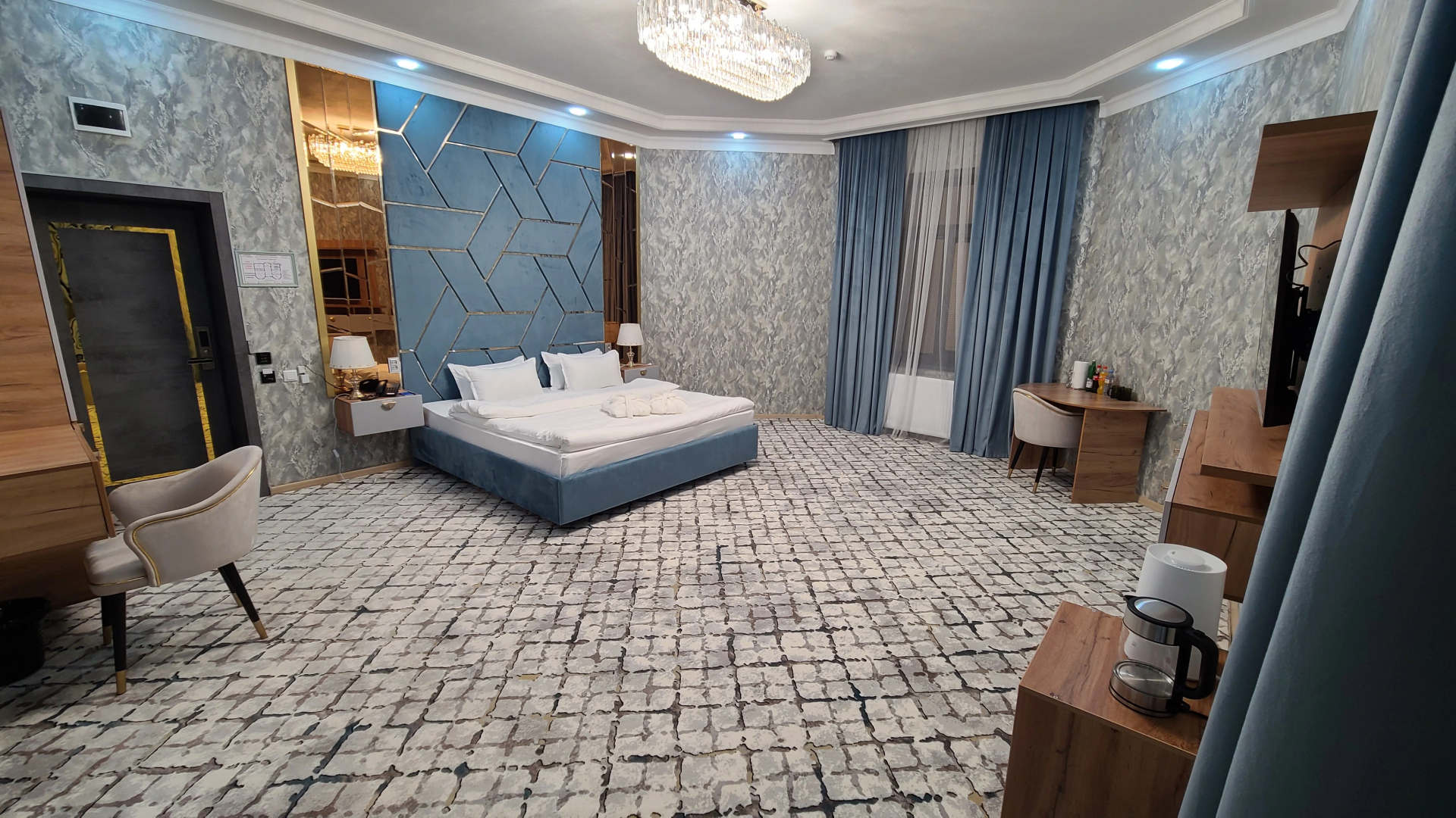 Отель Royal Hotel Navoiy