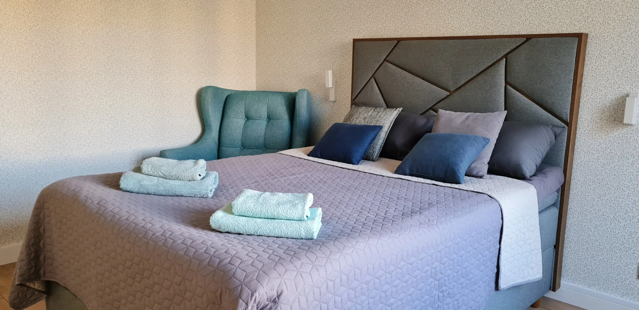 Квартира Светлая Евродвушка