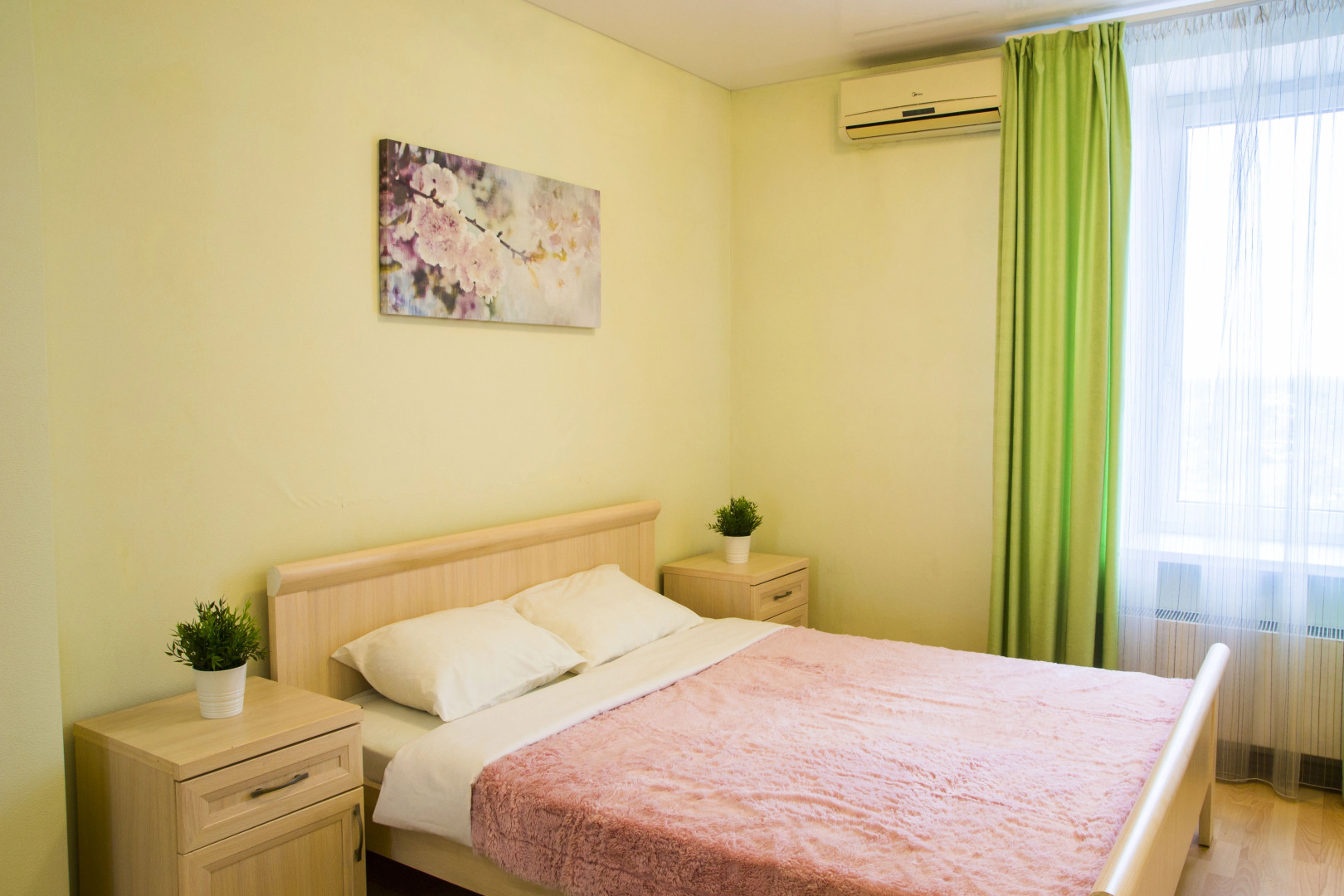 Апартаменты на Декабристов