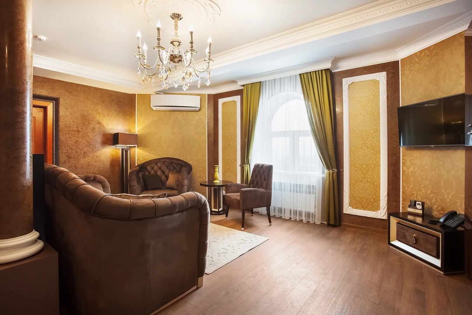 Отель Кристэлла