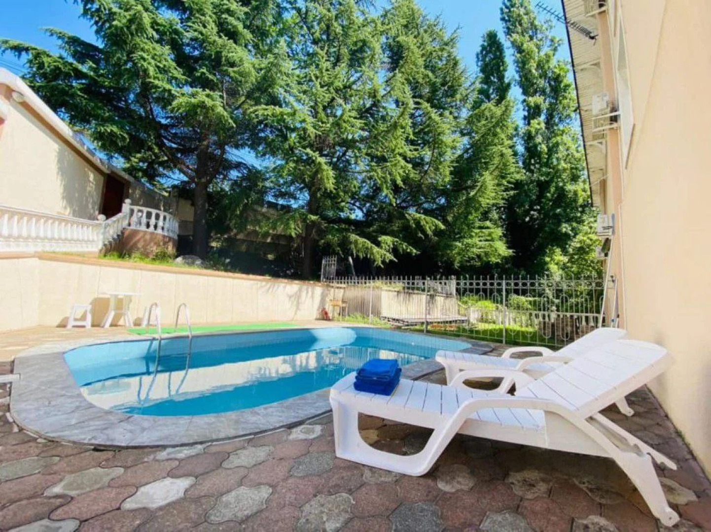 Апартаменты с Бассейном