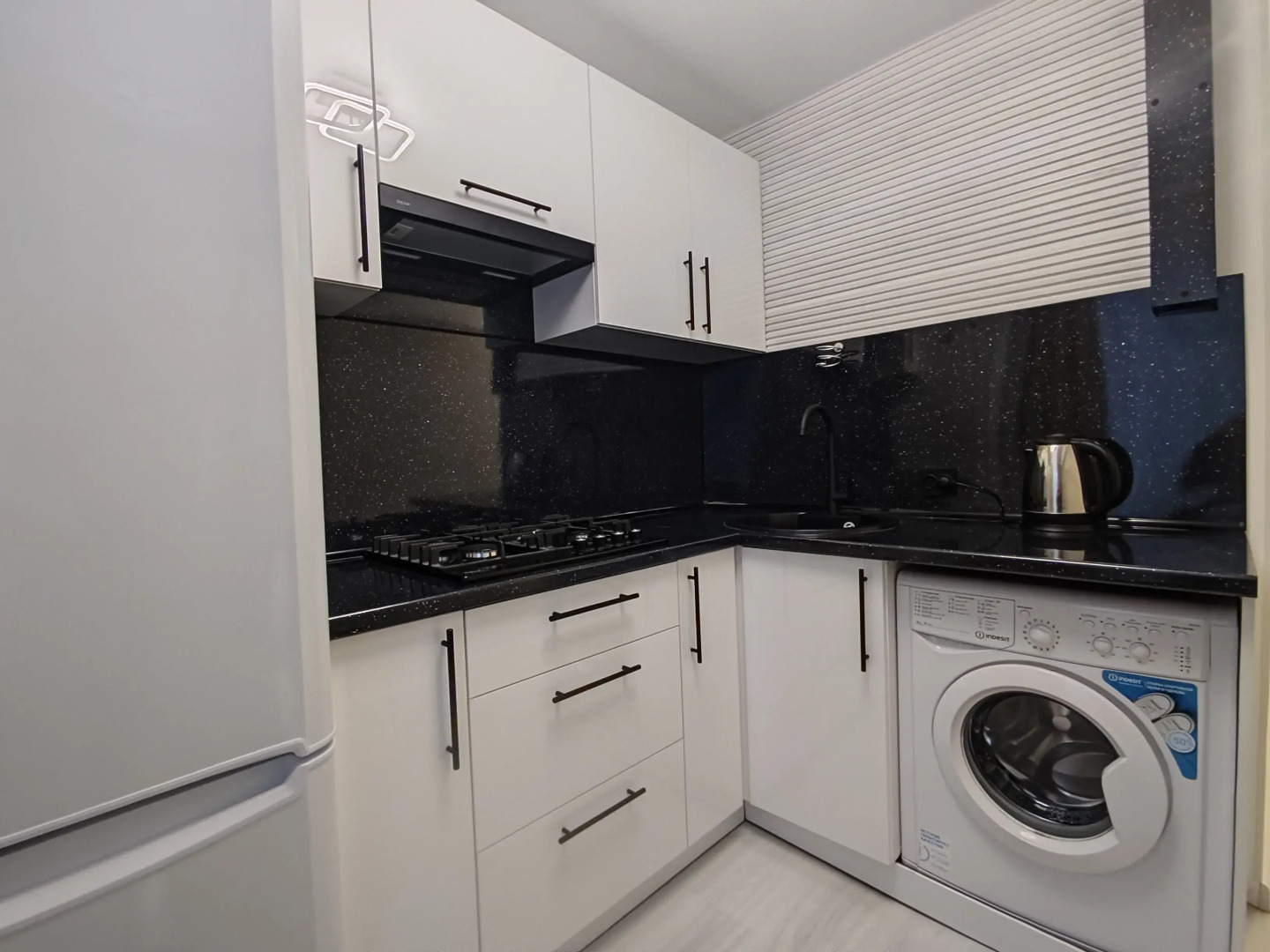 Апартаменты Двухкомнатные новые в центре