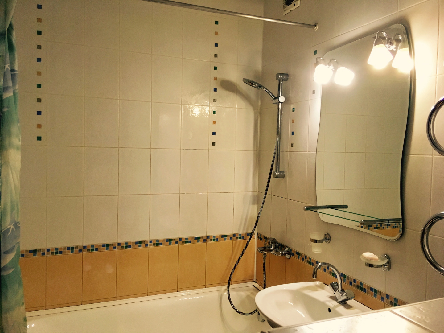 Апартаменты у Казанского Собора и Дома Зингера