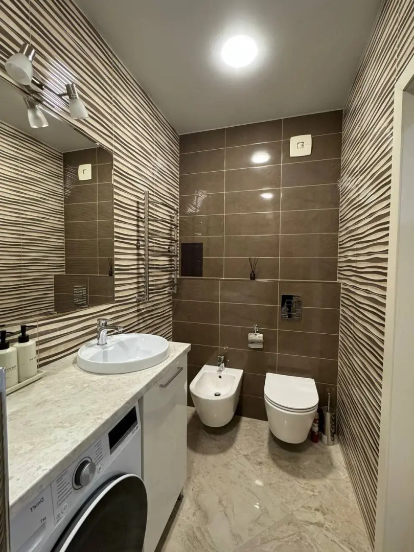 Квартира Шикарная двухкомнатная с лоджией