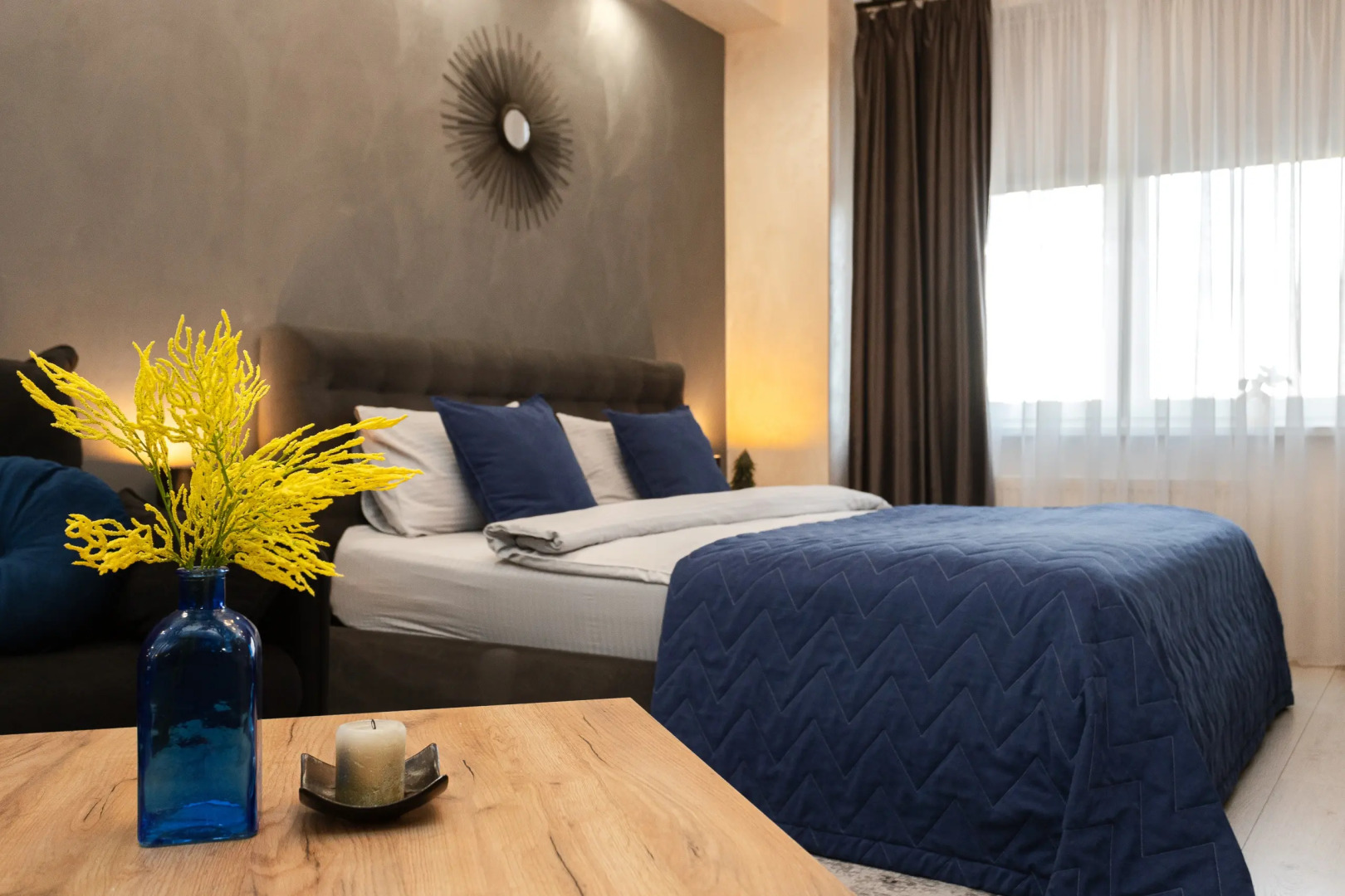 Квартира класса комфоpт плюс с красивым видом из окна в историческом центре города Амалиенау