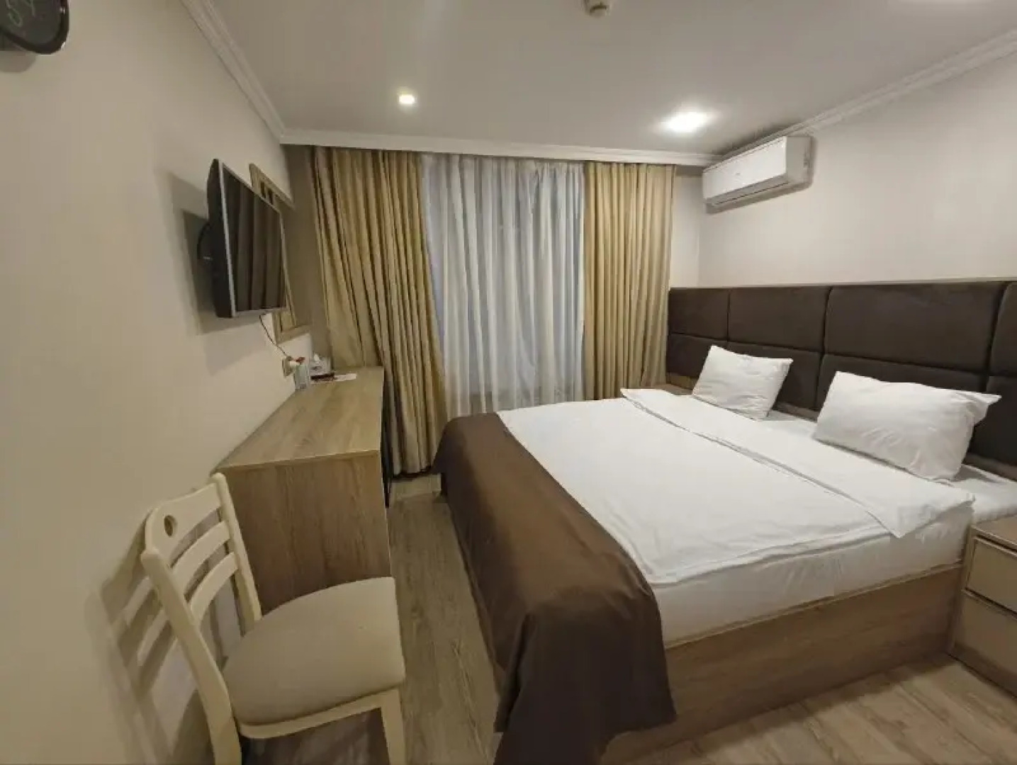 Deluxe City Boutique Hotel
