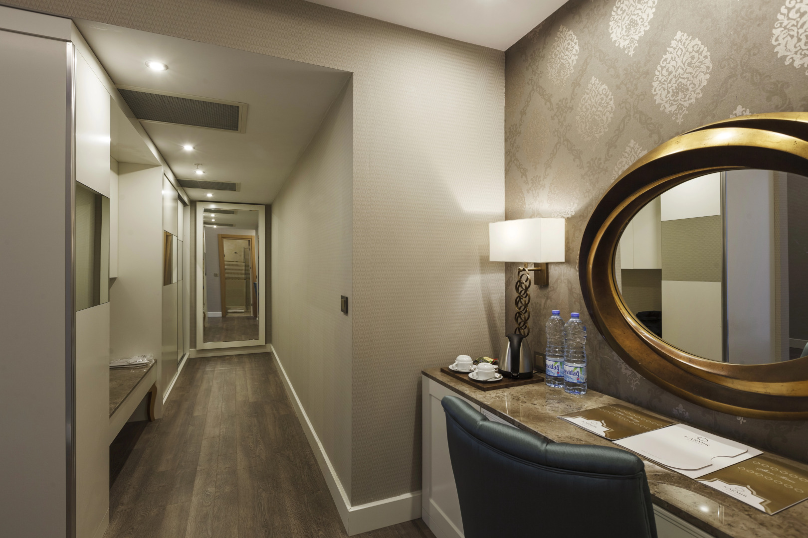 Отель Karmir Resort  & SPA