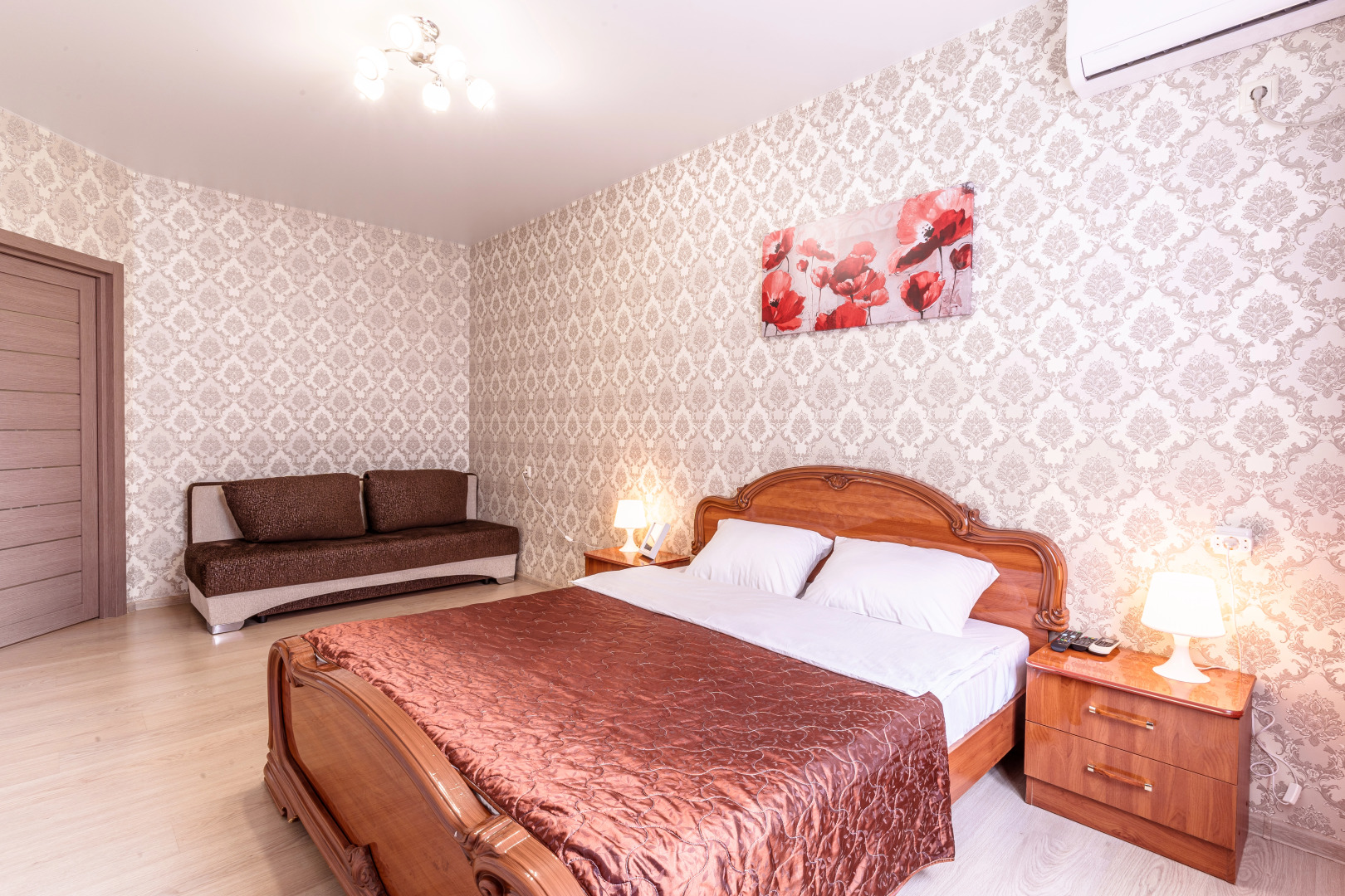 Квартирау парка Галицкого Апарт-Отелика на Героя Сарабеева