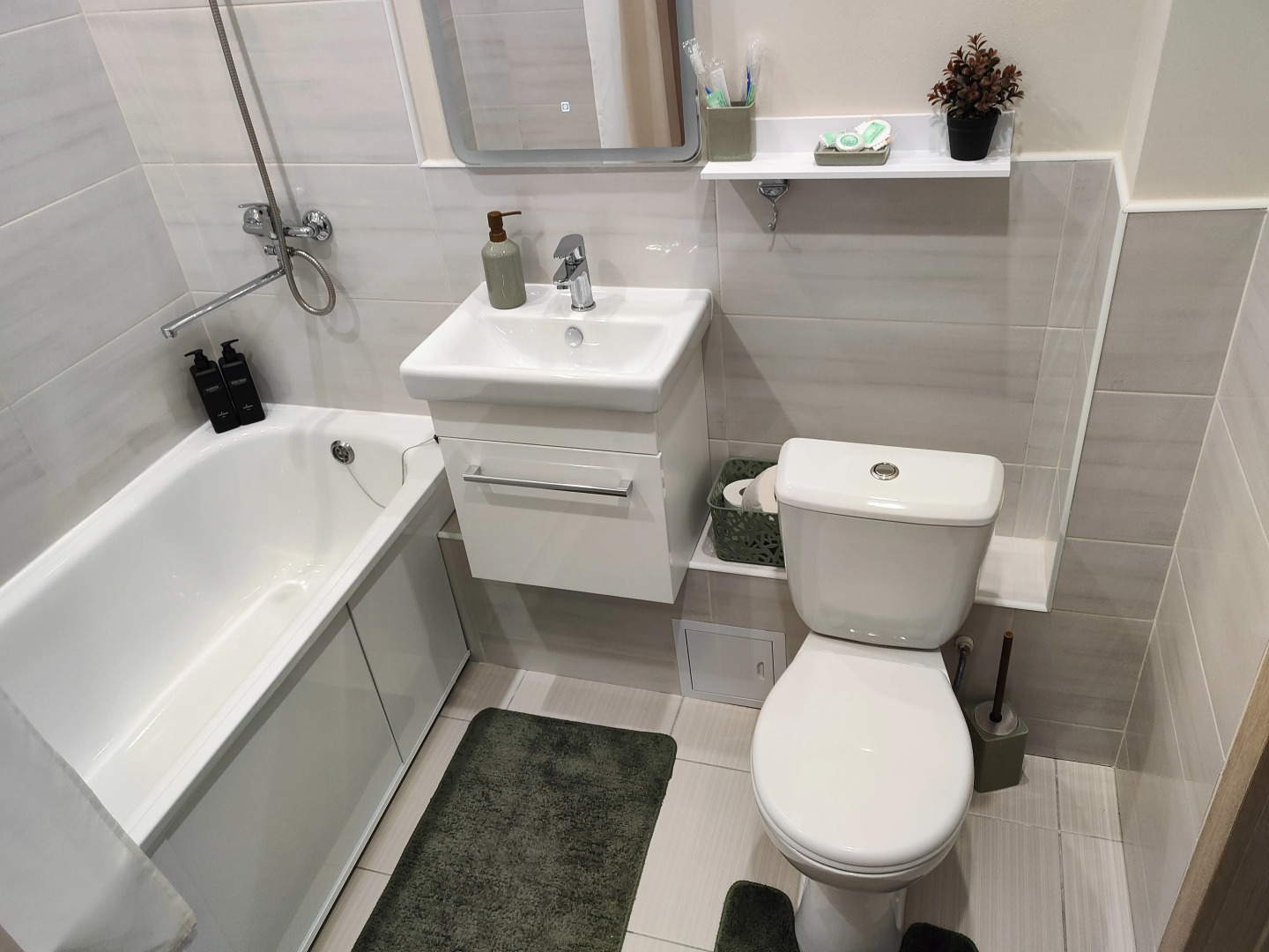 Апартаменты Студия у ТЦ Veer Mall