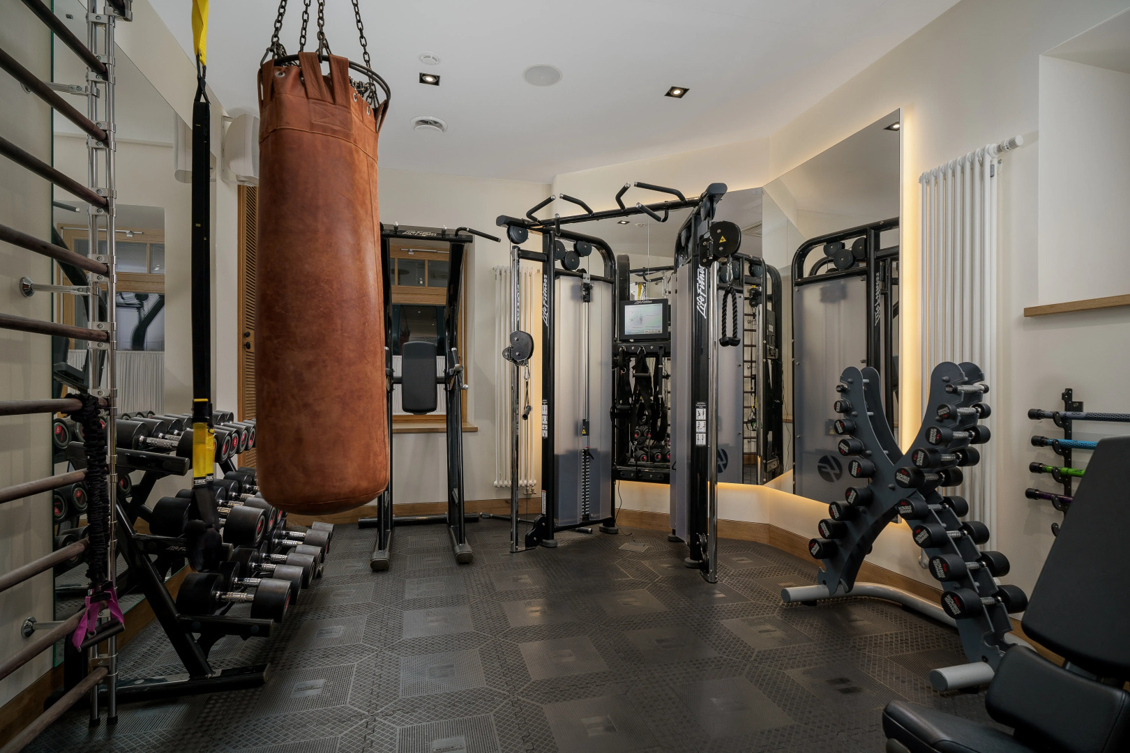 Отель MYS BOUTIQUE HOTEL