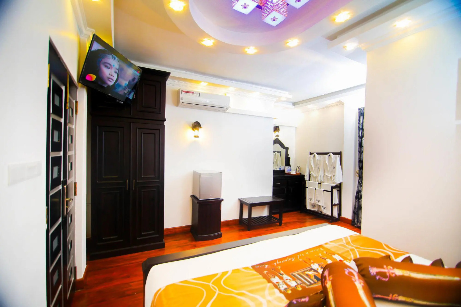 Отель White House