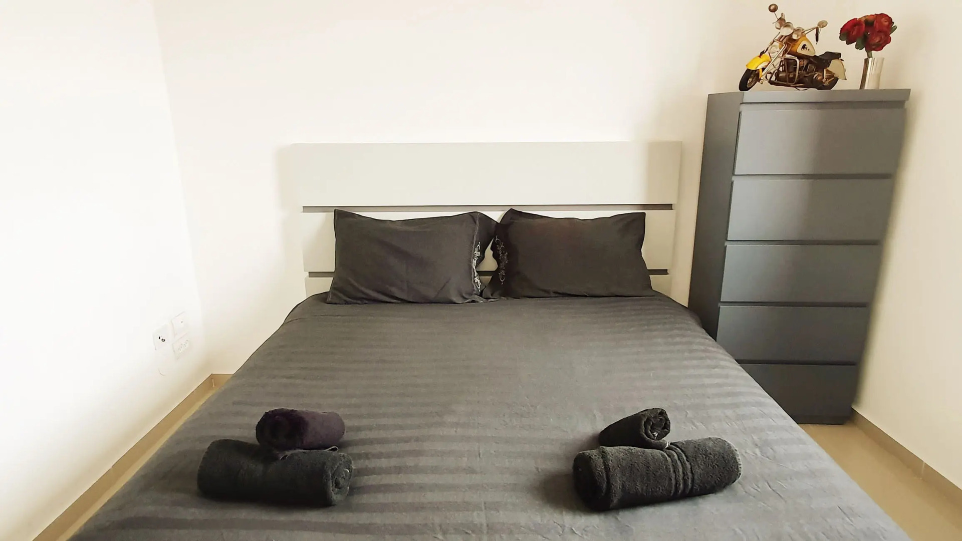 Апартаменты Design 2 Bdr Florentine #TL15