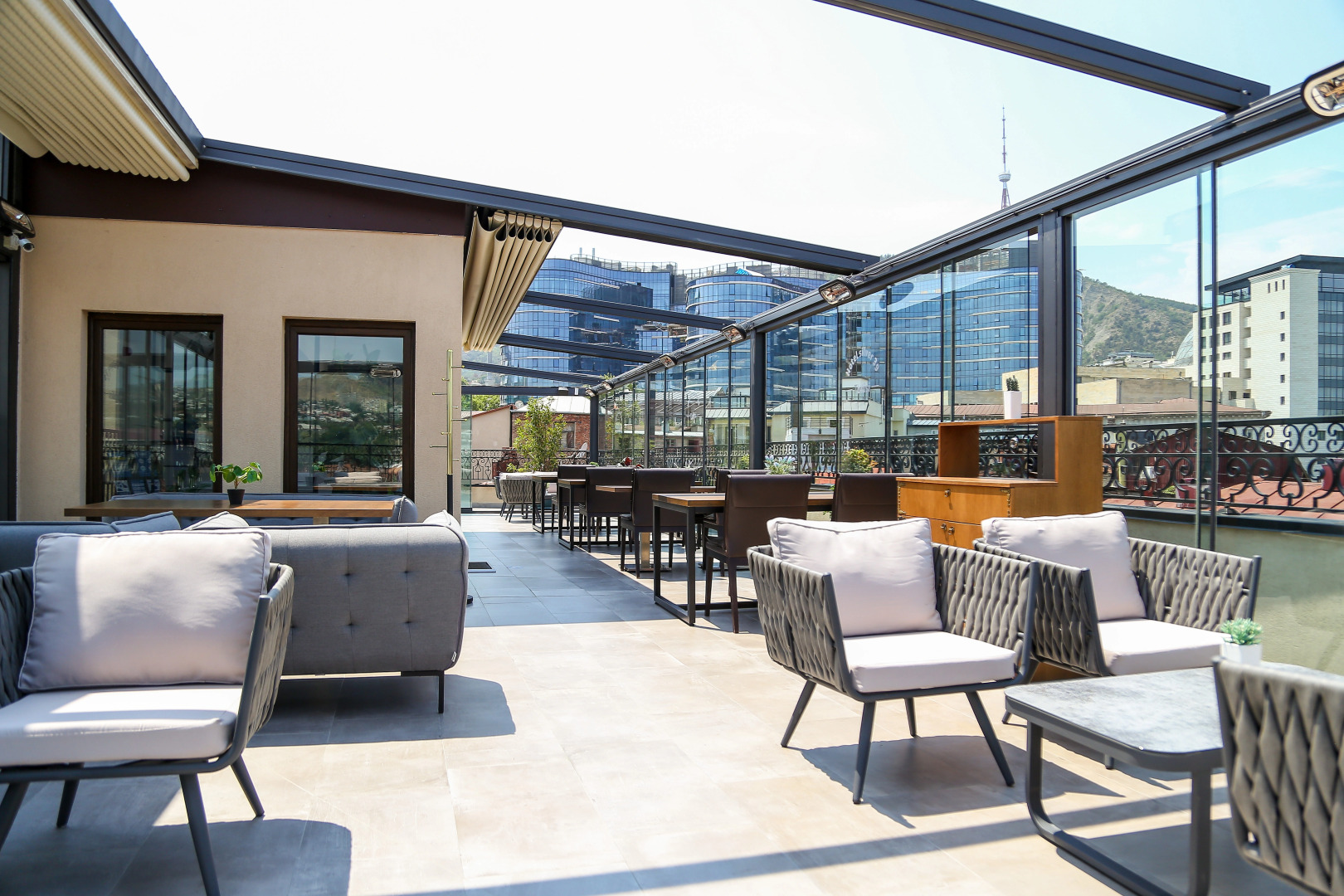 Отель Silver 39  Corner Hotel