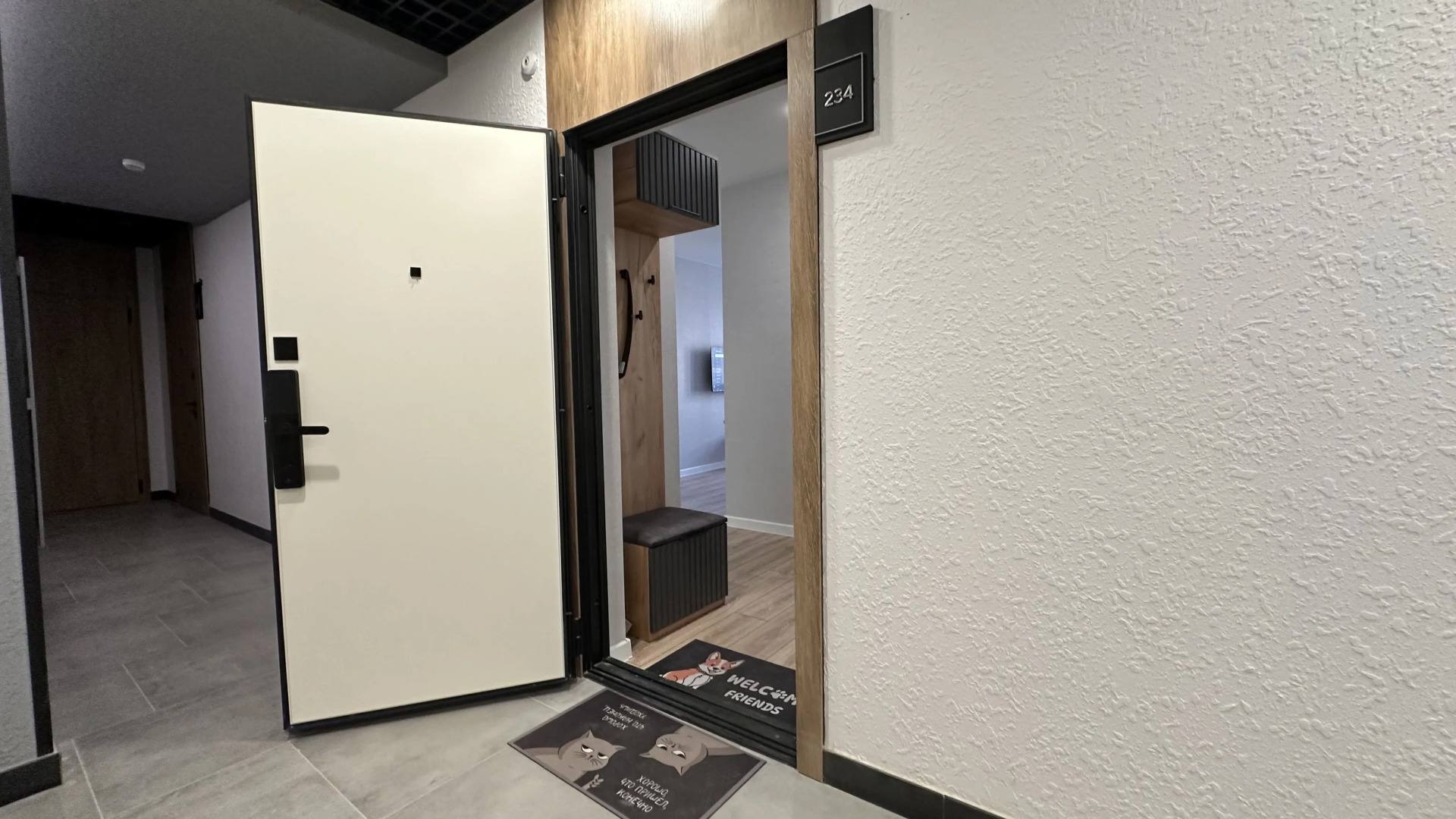 Квартира жёлтая Беличенко 92к4