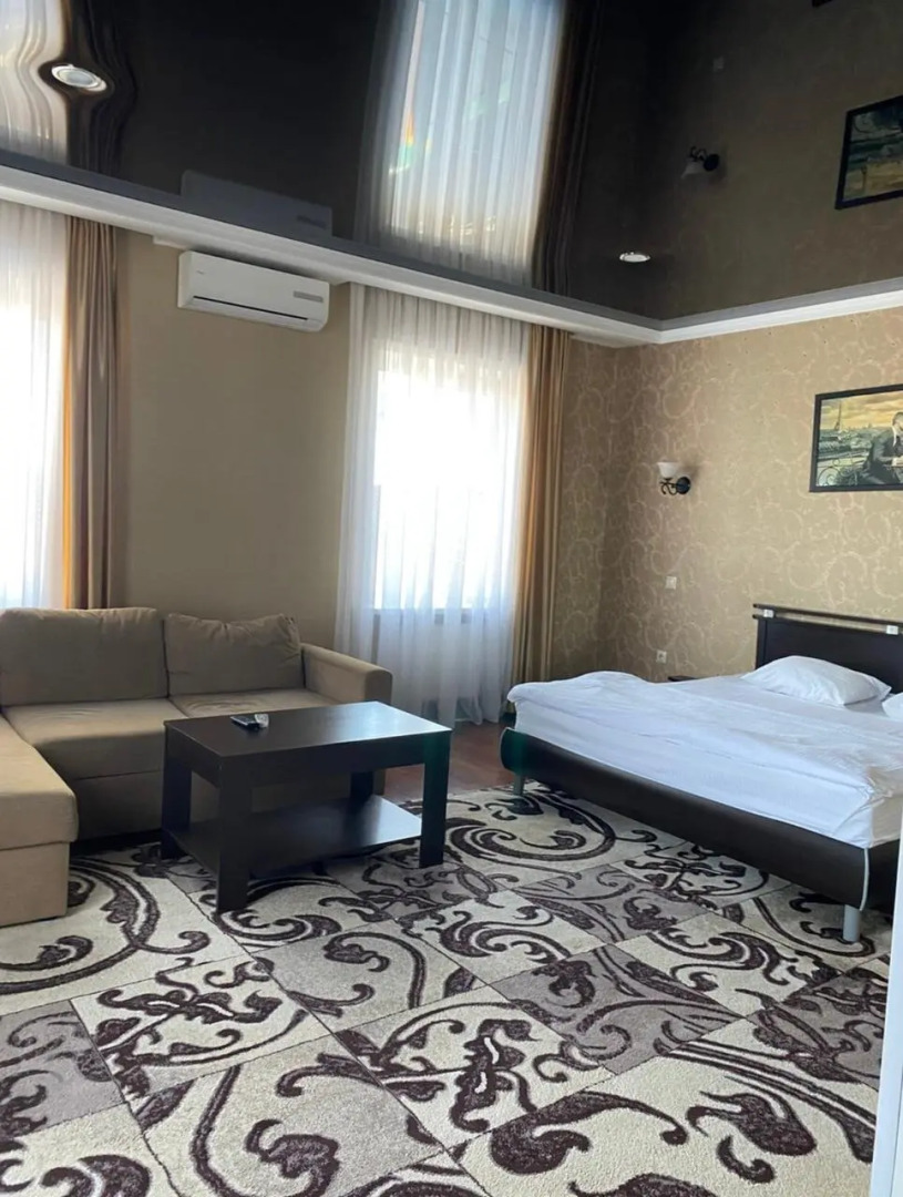 Гостиница Гомбор