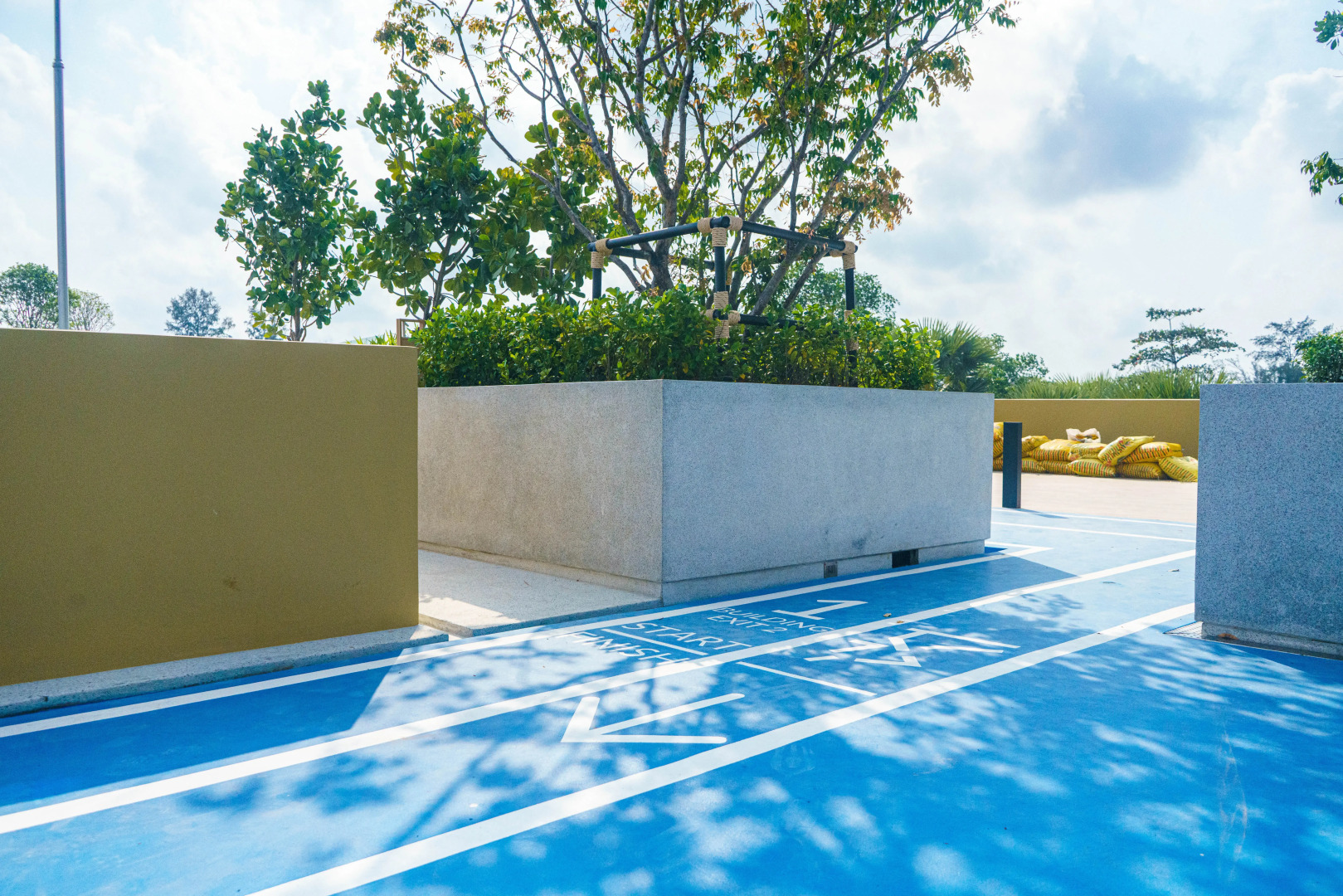 Апартаменты Magnificent 1bd apartments near beachside