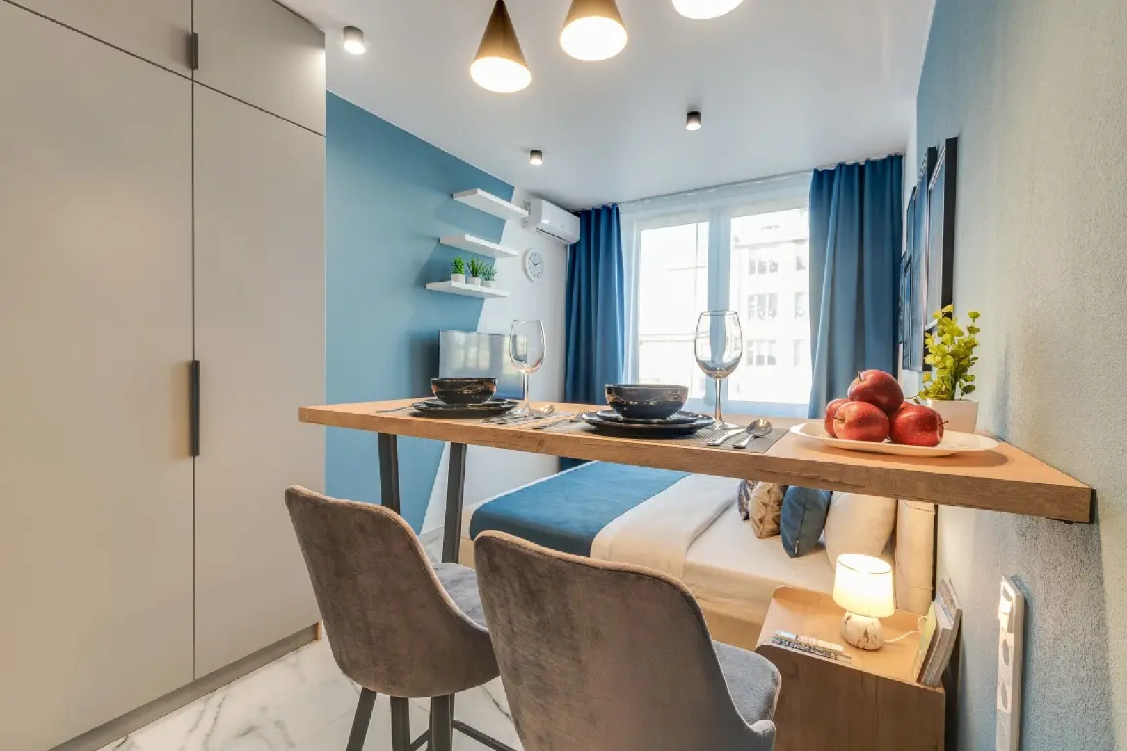 Апартаменты Улучшенные Арт-Апарты у Экспофорума 4