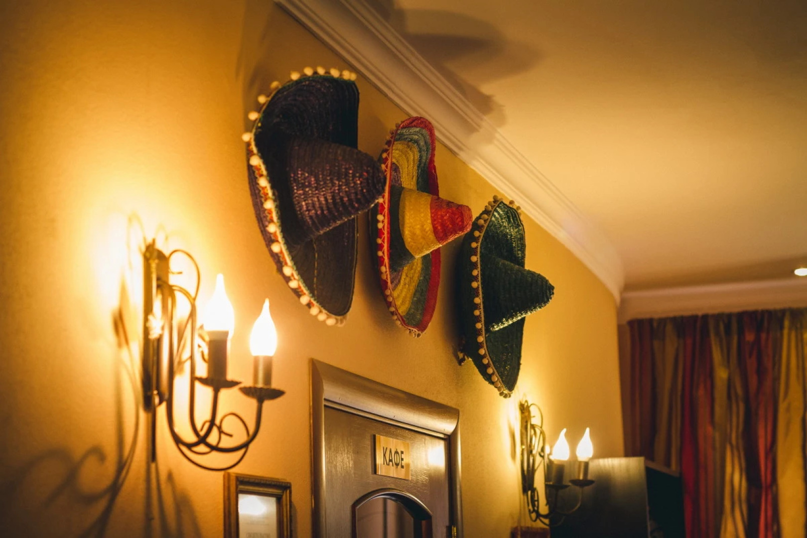 Отель Мартон Амиго