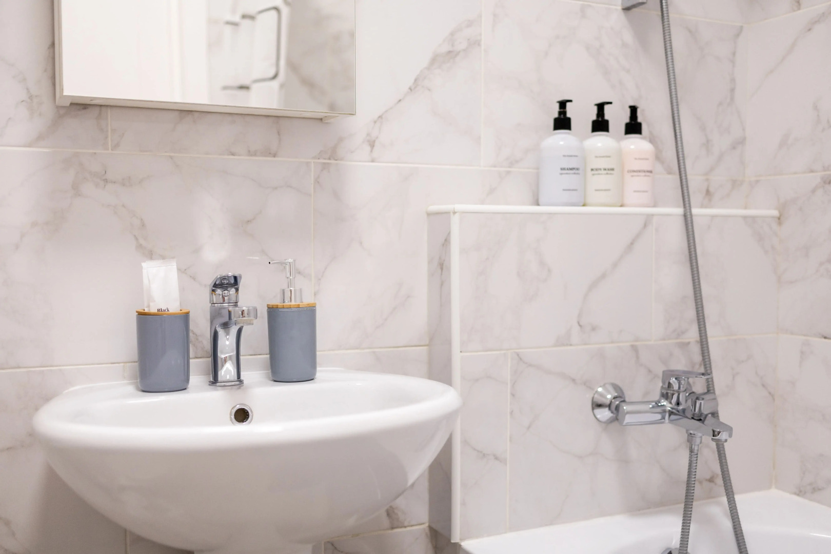 Квартира MaxRealty24 Липовой Рощи, 2к1