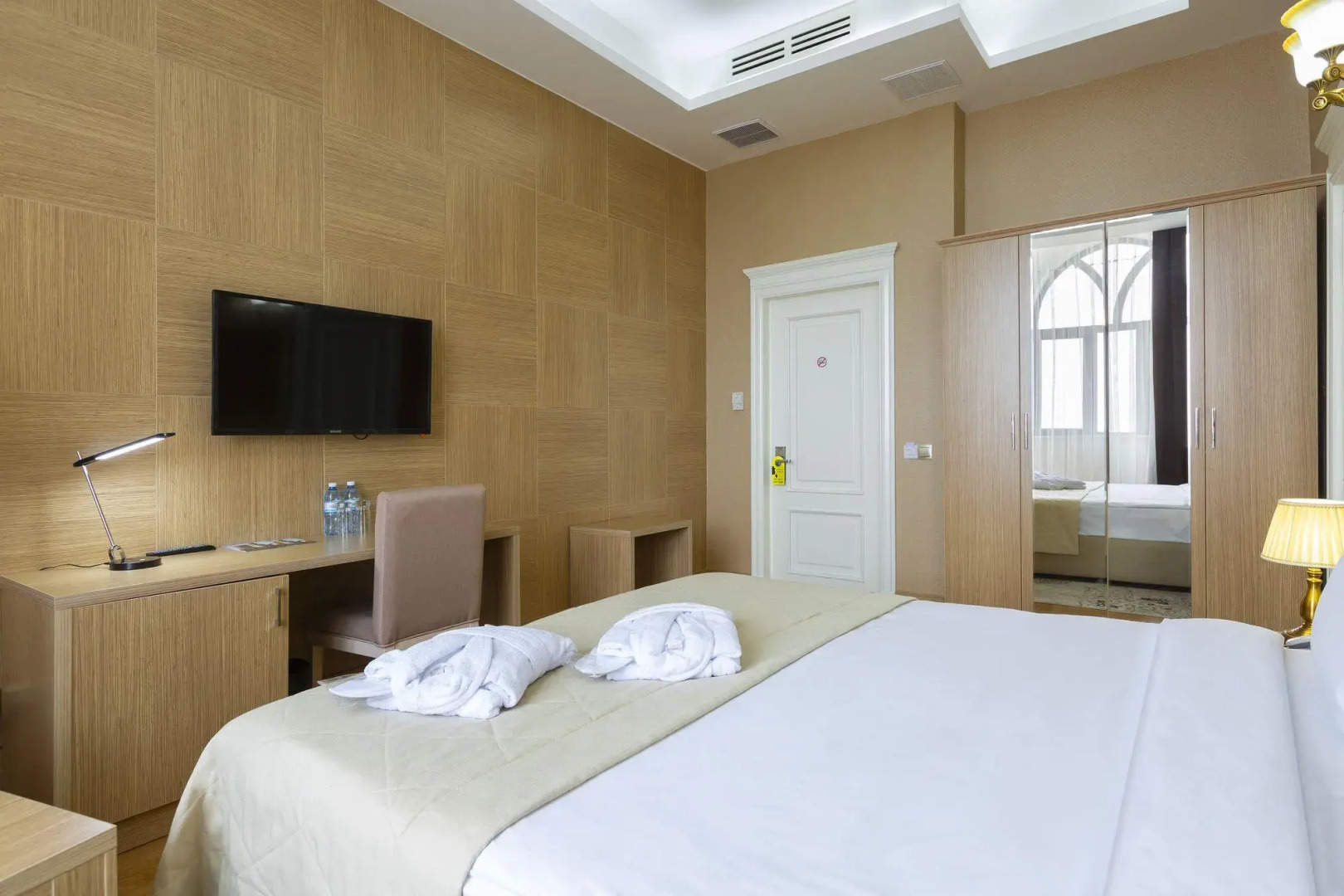 Отель Нобель