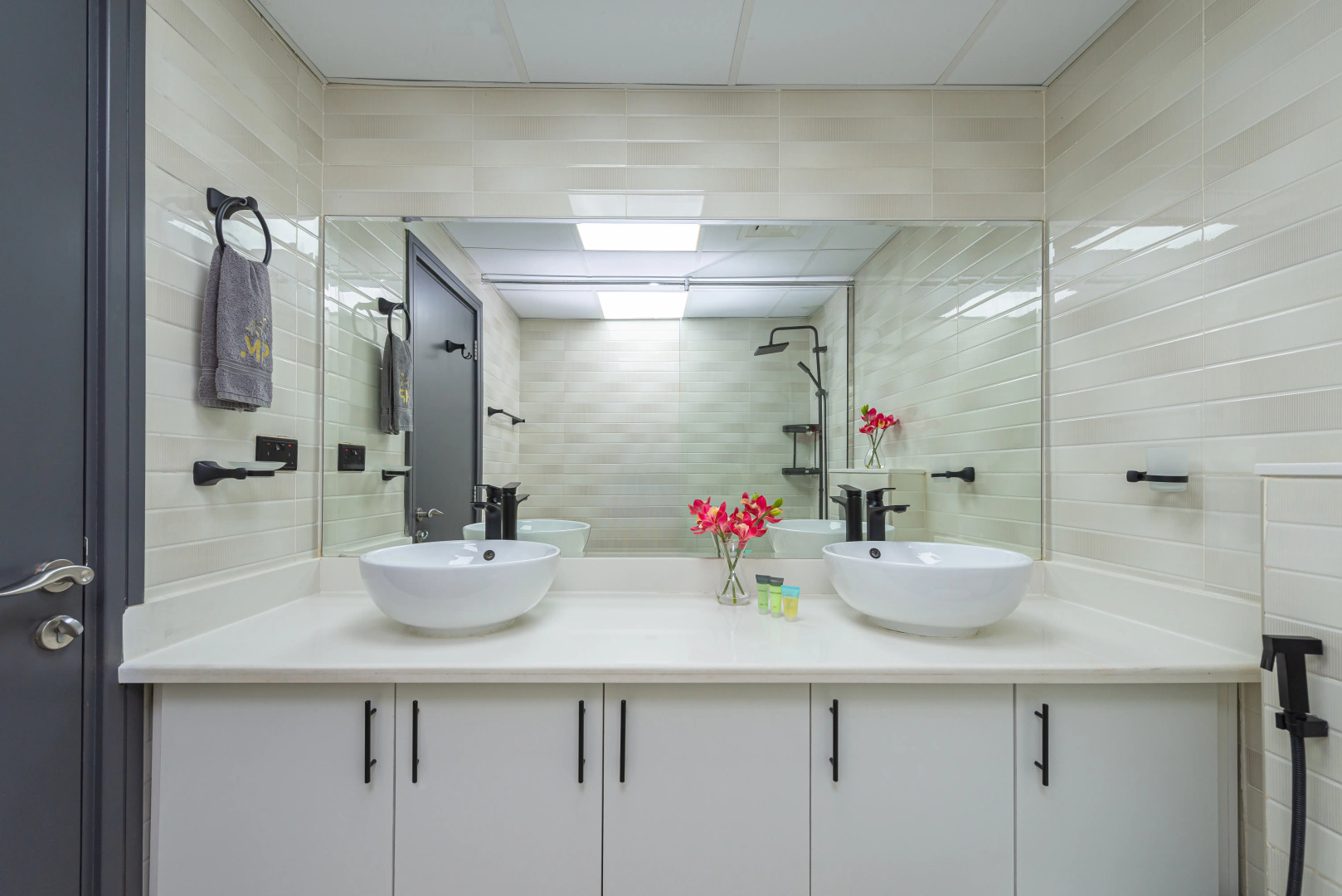 Apartments Marco Polo - 1BR with Marina Views Near Metro & Marina Mall