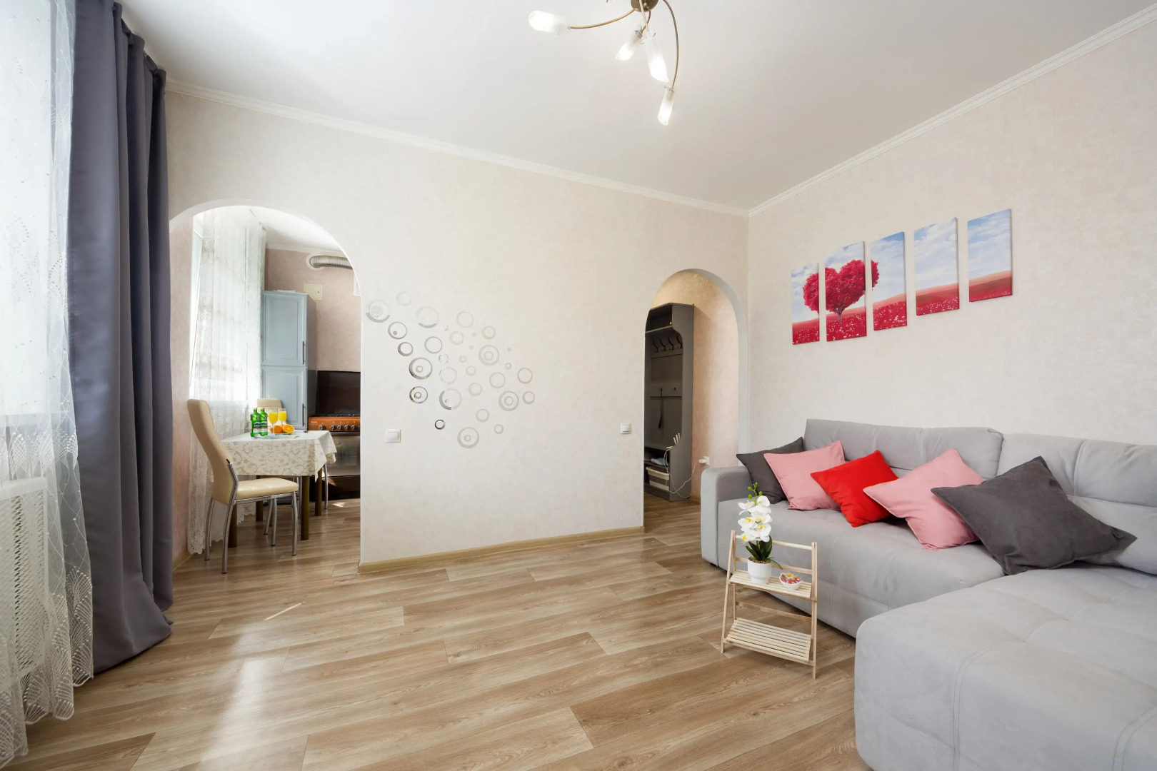 Апартаменты в тихом районе с развитой инфраструктурой