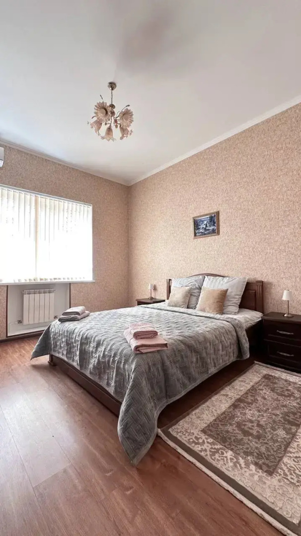 Частный дом с бассейном