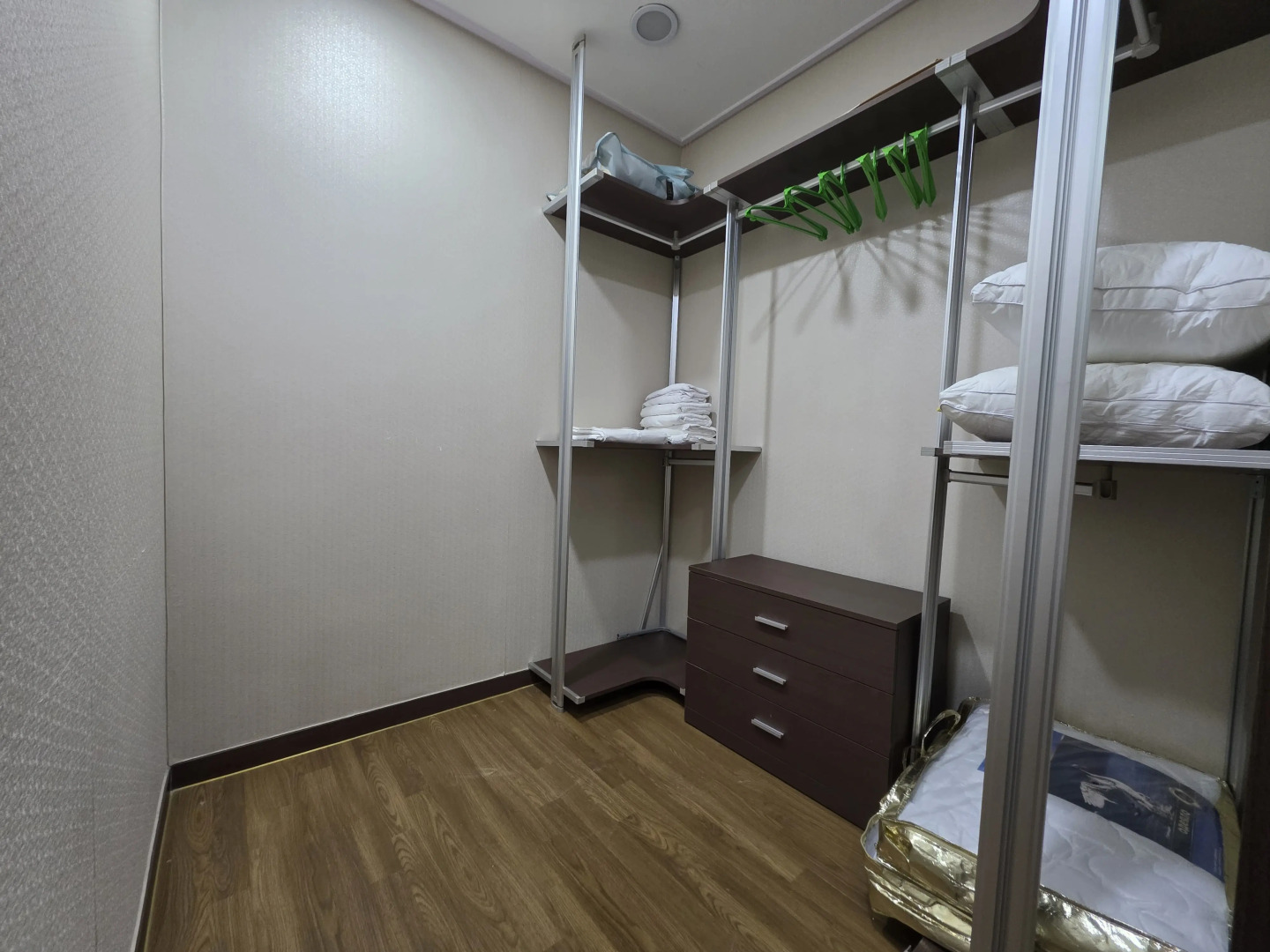 Апартаменты Luxury возле посольства США 2й этаж с шикарным видом на Мечеть