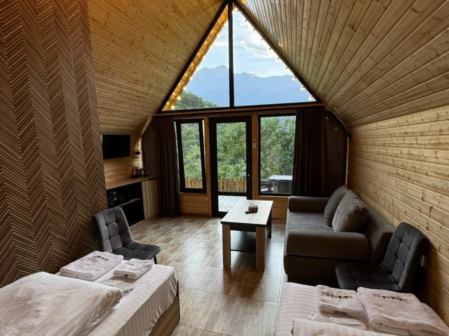 Resort Hotel Navasard