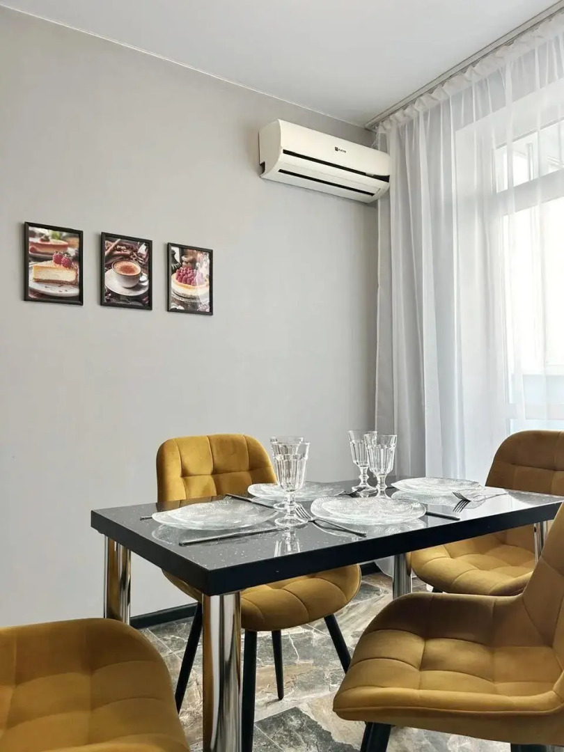 Квартира Двухкомнатная возле Космопорта