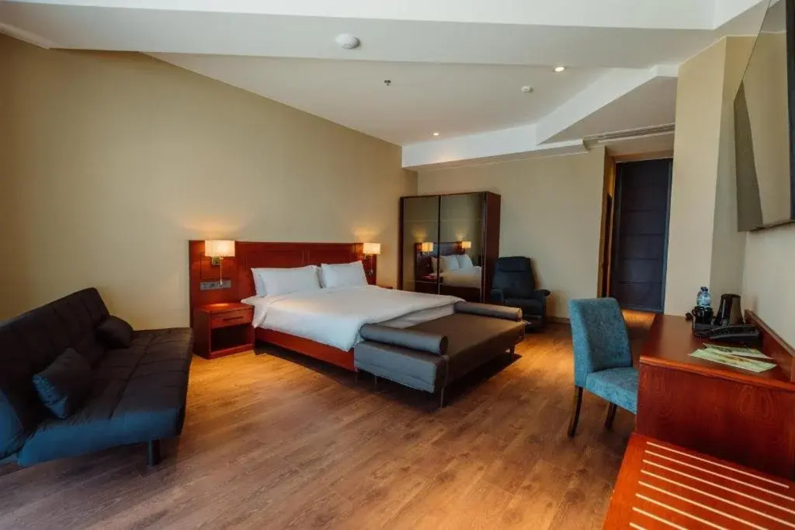 Отель Litz Resort