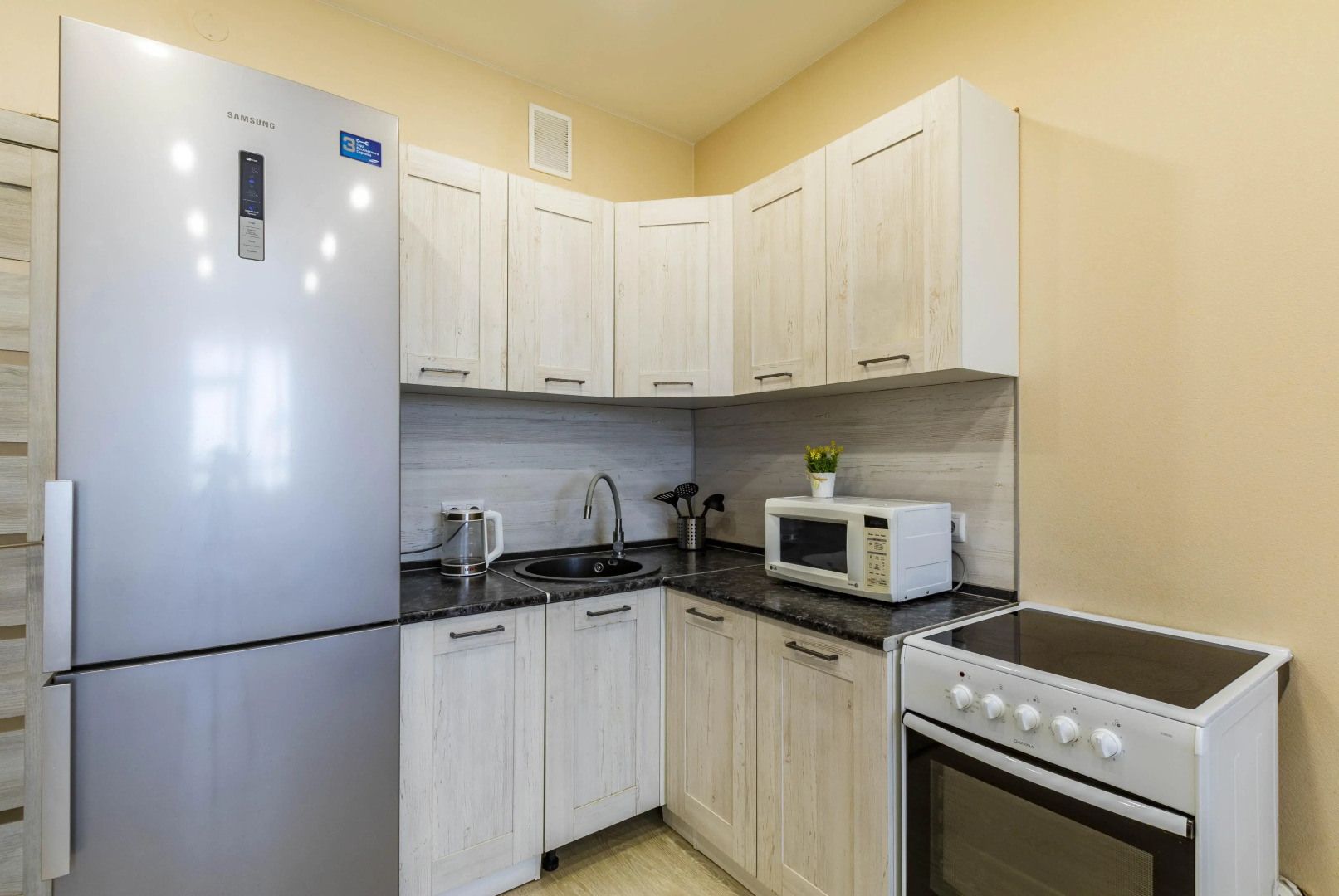 Квартира Евродвушка BeGuest Возле м. Ботаническая Для 4х Гостей