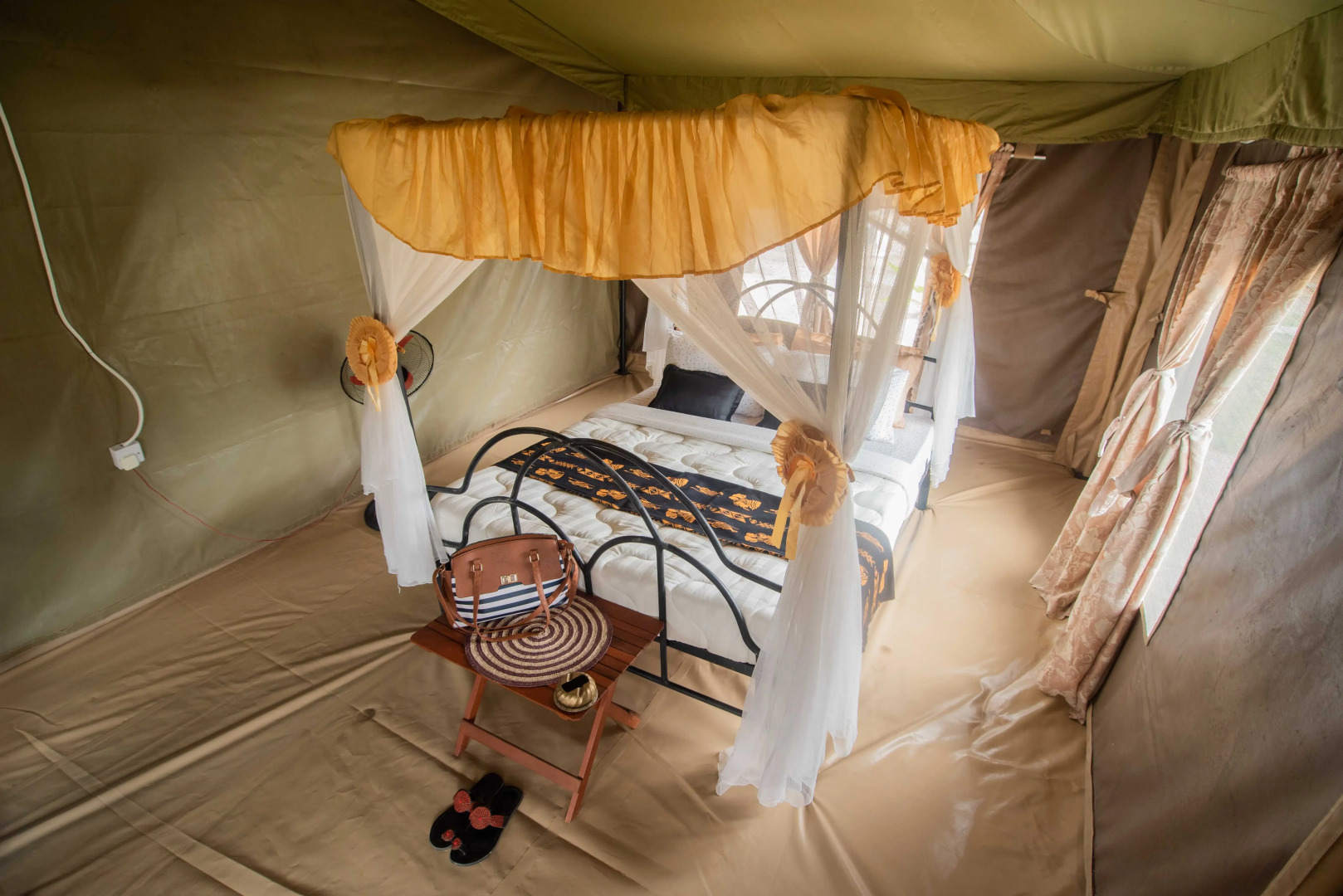 Коттеджи Tanganyika Coastal Campsite