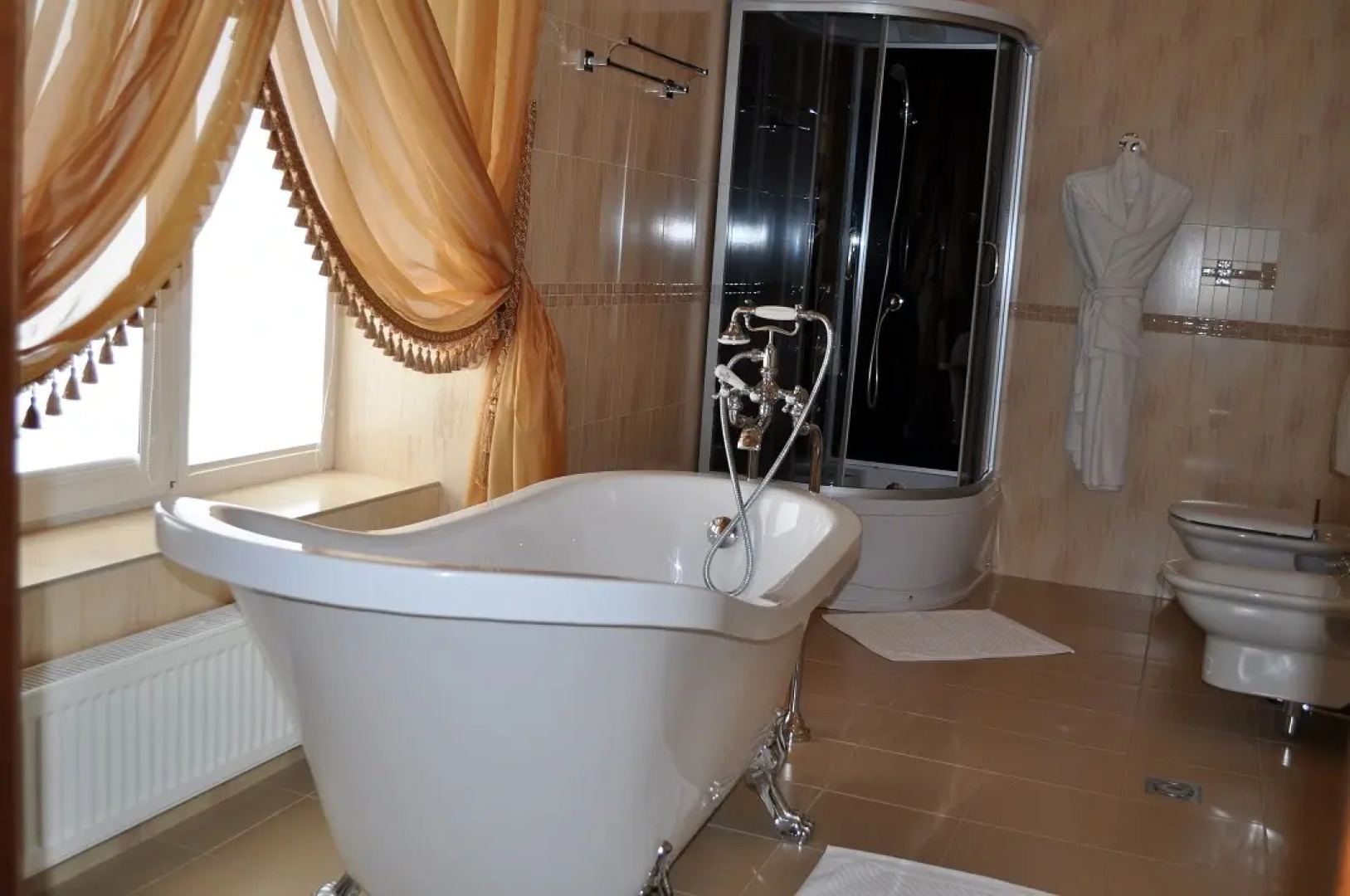 Отель Эльбузд