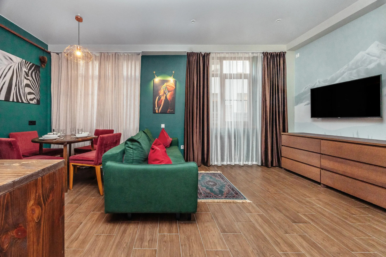 Апартаменты Дизайнерская студия около подъемника