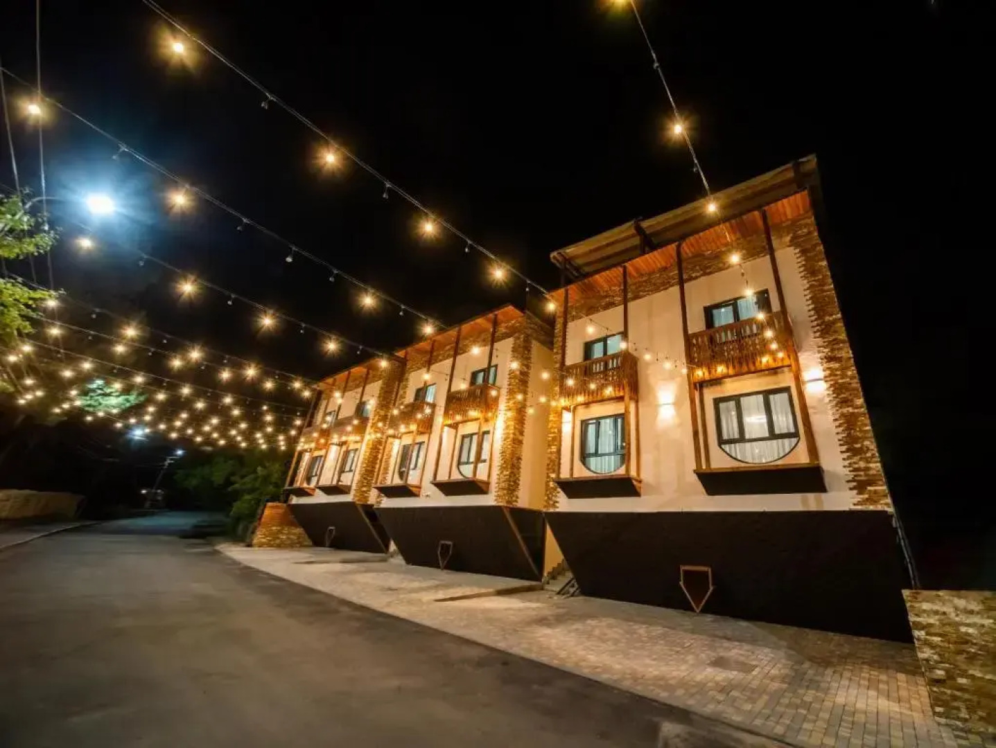 Отель Taniqinn Dilijan Cottages