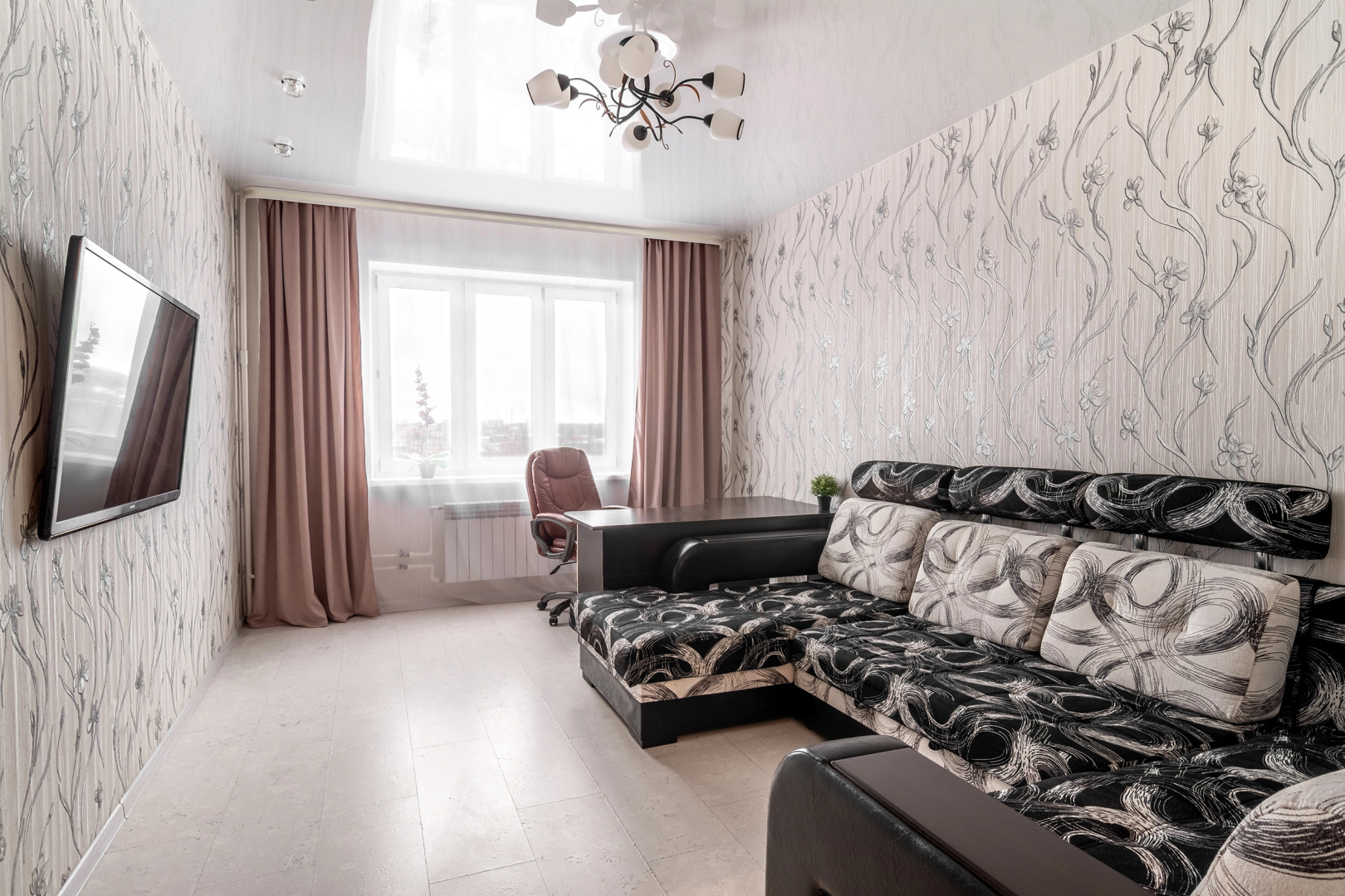 Квартира двухкомнатная Stepanenkov Родионова 43