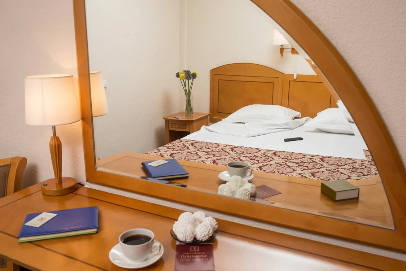 Отель Приморье