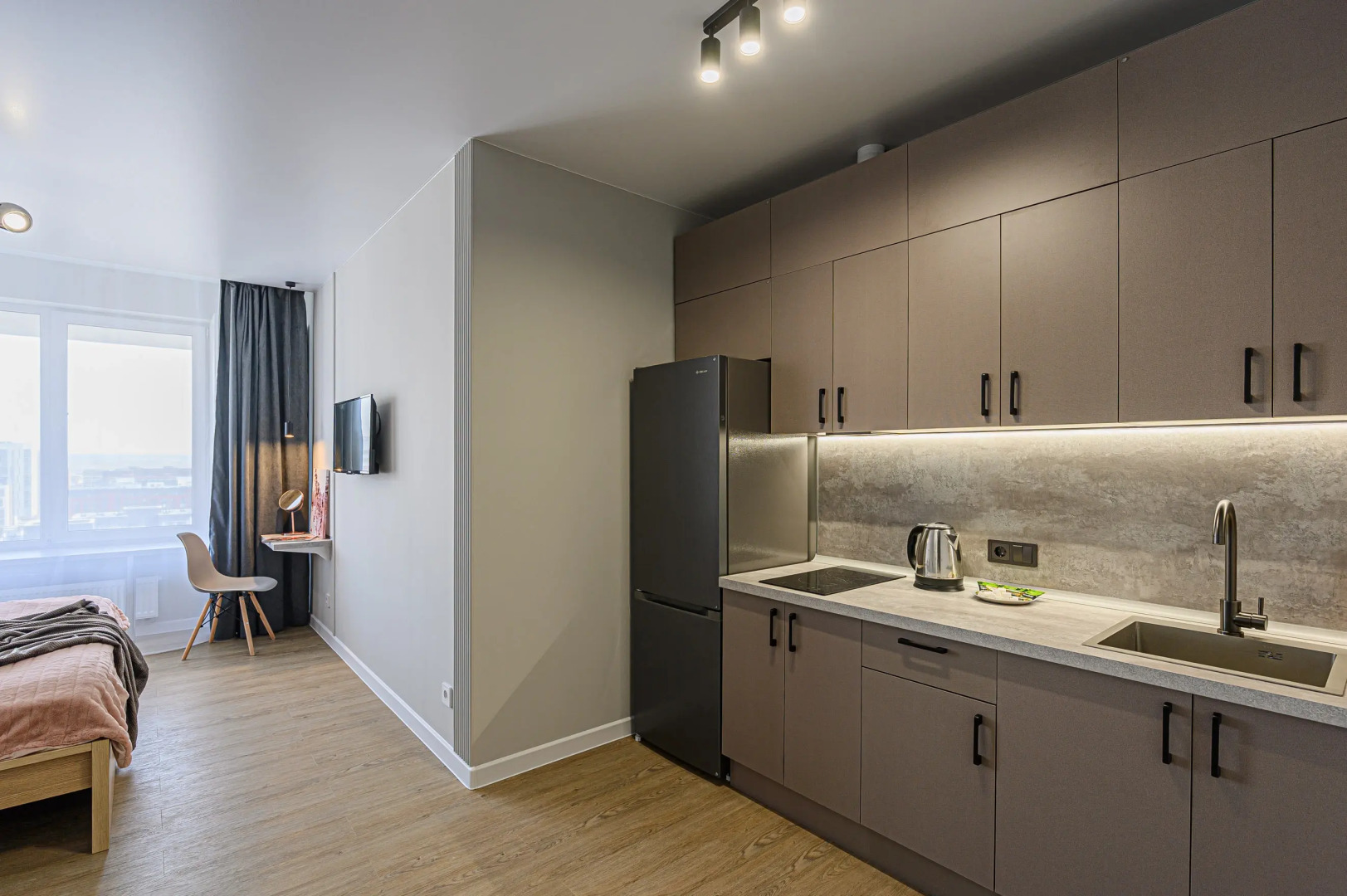 Апартаменты Stepanenkov для Двоих Гостей на Заровного 10 на 14 этаже