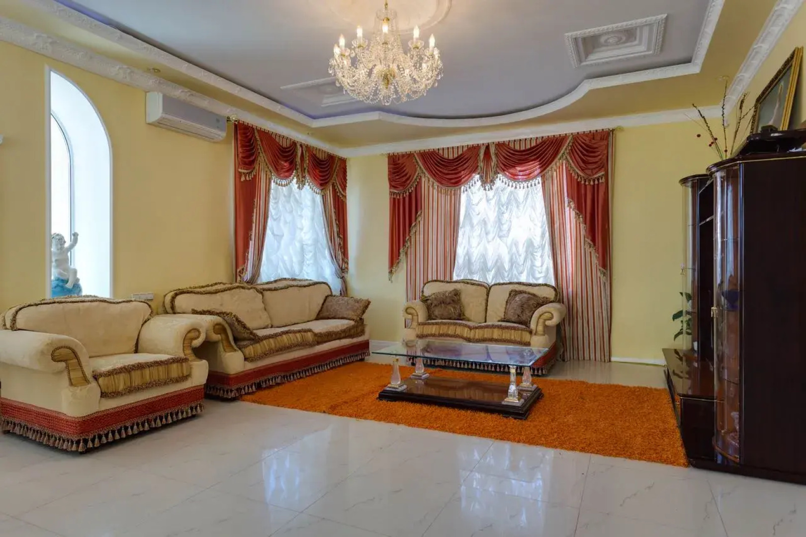 Вилла Аврора