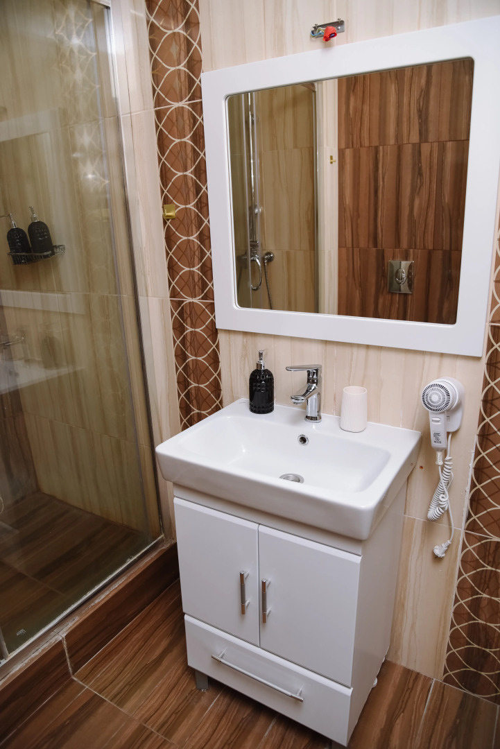 Апартаменты на Демонстрации №2